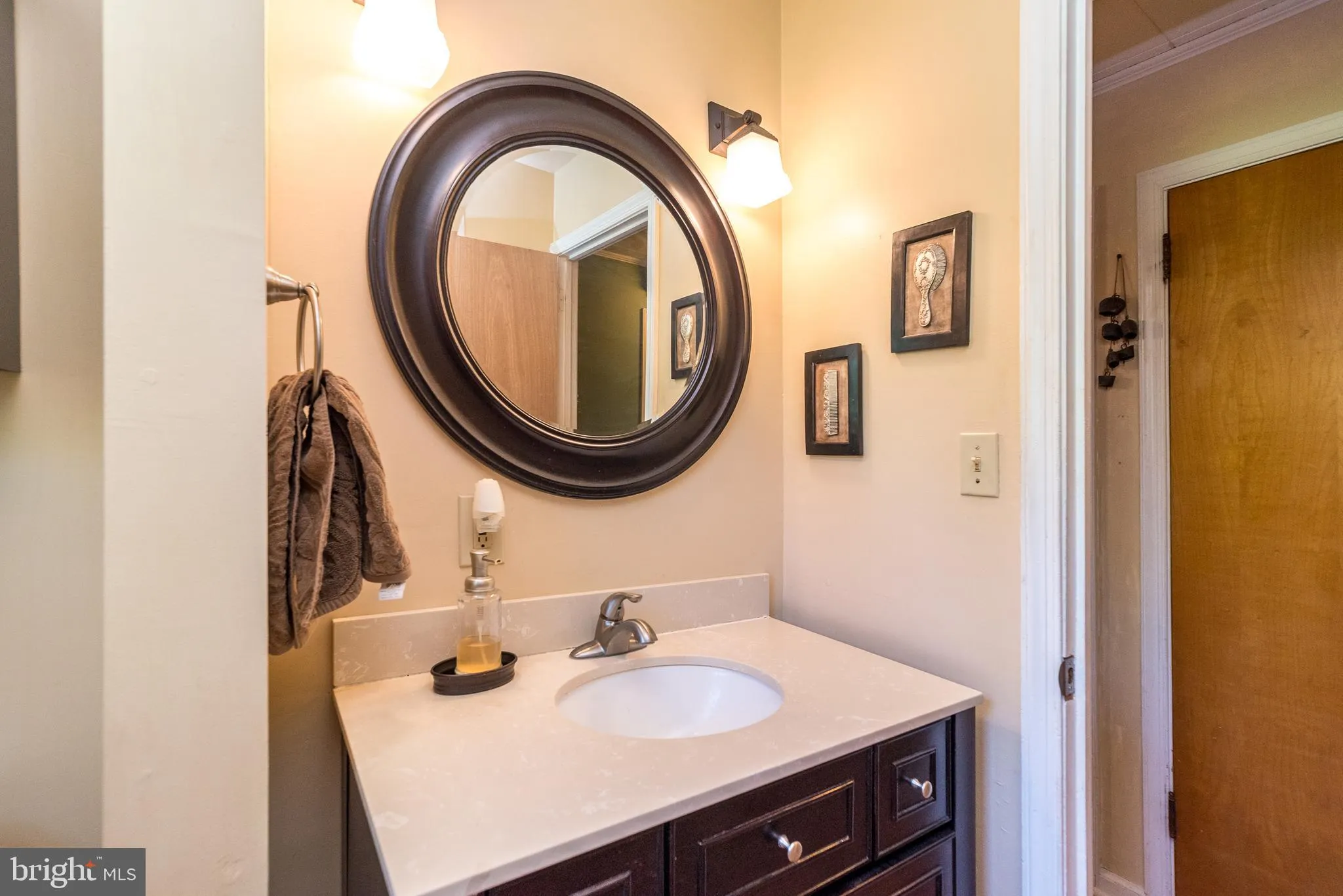 Perkasie, Pennsylvania 18944, United States, 4 Bedrooms Bedrooms, ,2 BathroomsBathrooms,Residential,Pending,122238