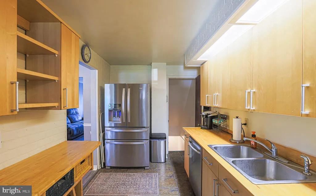 8739 CIMARRON CIRCLE