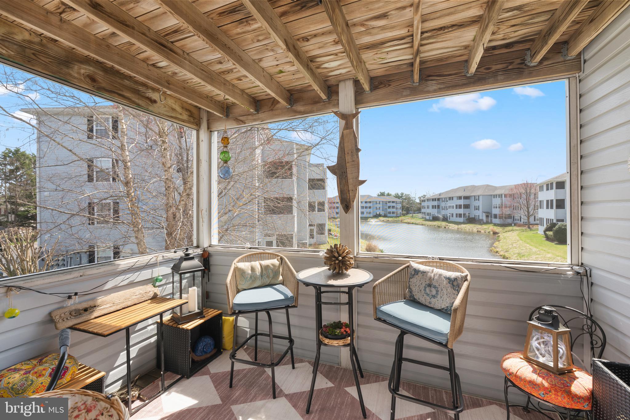 SANIBEL VILLAGE - Residential