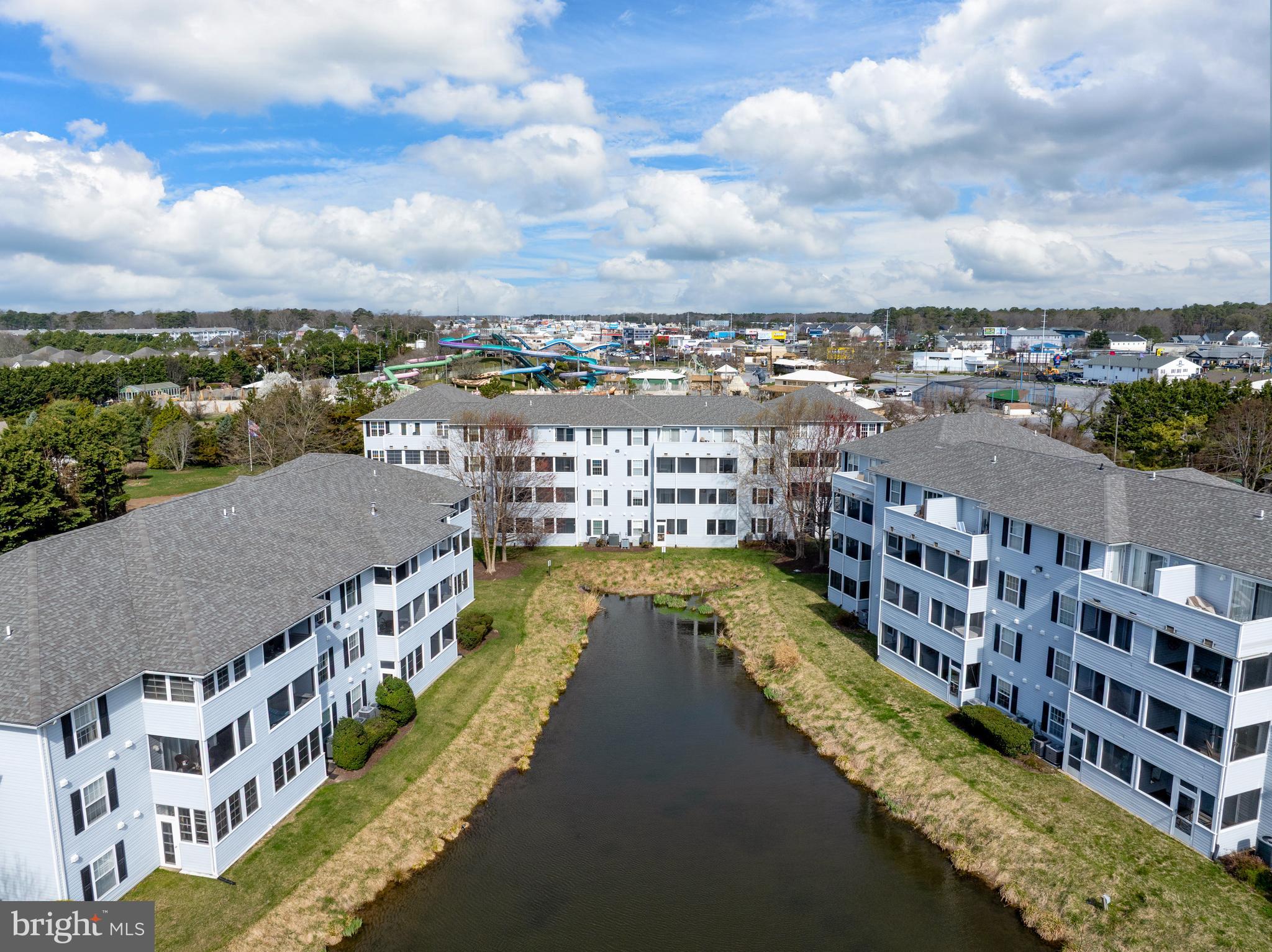 SANIBEL VILLAGE - Residential