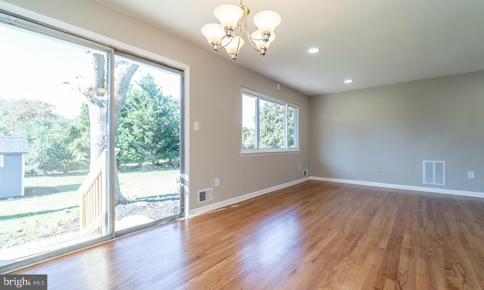 SELLMAN ESTATES - Residential