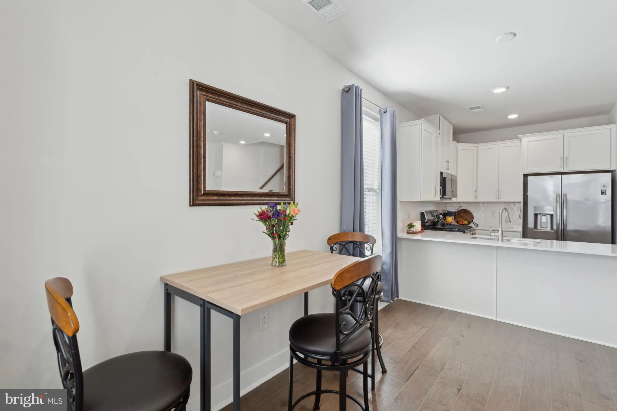 Phoenixville, Pennsylvania 19460, United States, 2 Bedrooms Bedrooms, ,2 BathroomsBathrooms,Residential,Active,76733