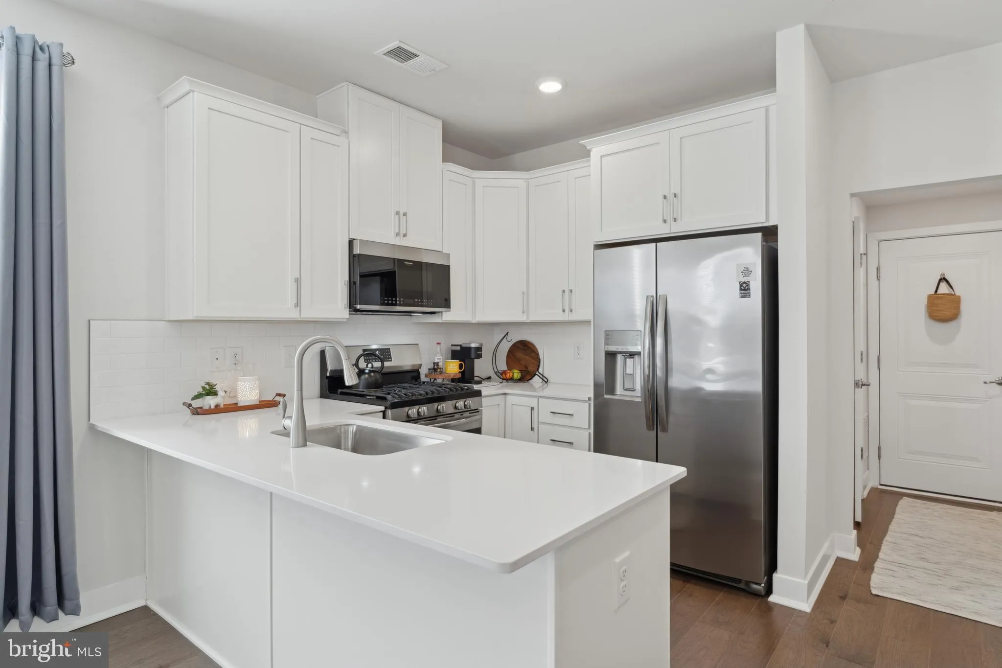 Phoenixville, Pennsylvania 19460, United States, 2 Bedrooms Bedrooms, ,2 BathroomsBathrooms,Residential,Active,76733