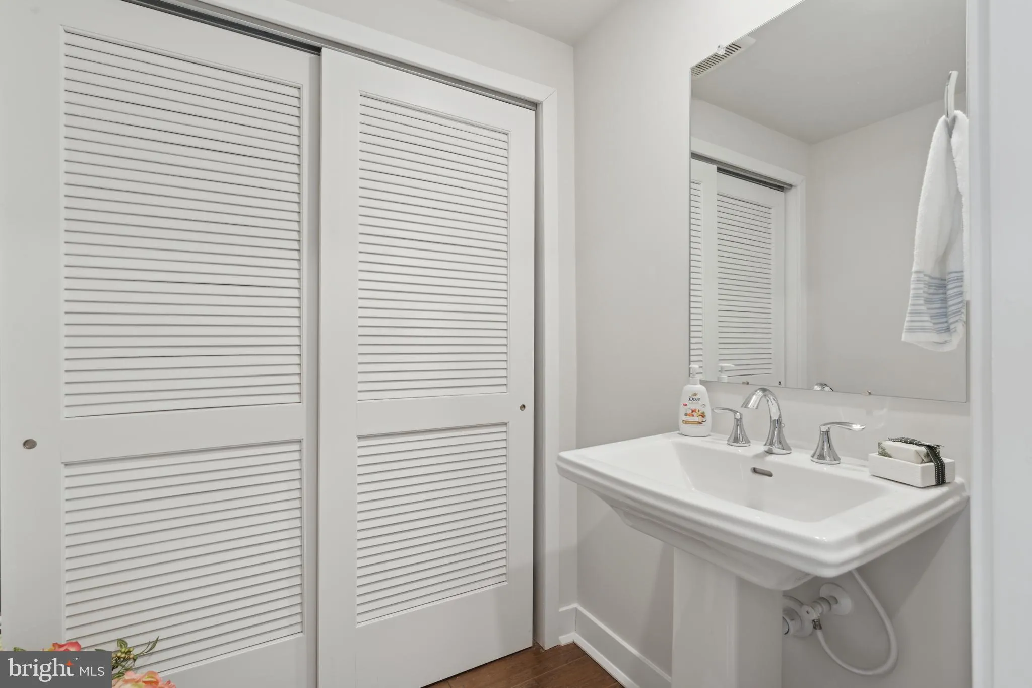 Phoenixville, Pennsylvania 19460, United States, 2 Bedrooms Bedrooms, ,2 BathroomsBathrooms,Residential,Active,76733