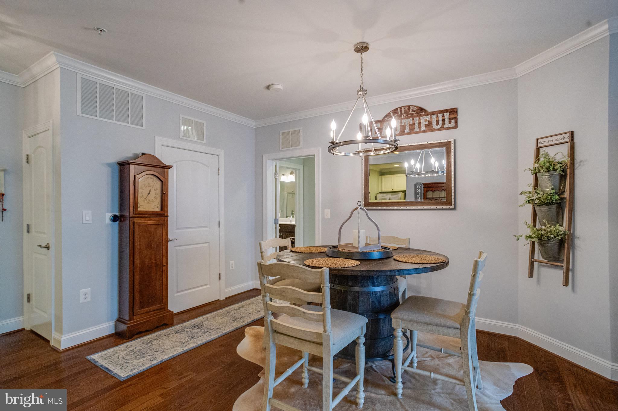 MACPHAIL WOODS - Residential