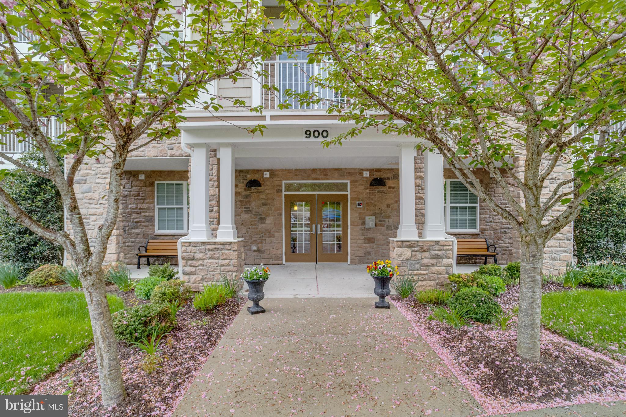 MACPHAIL WOODS - Residential