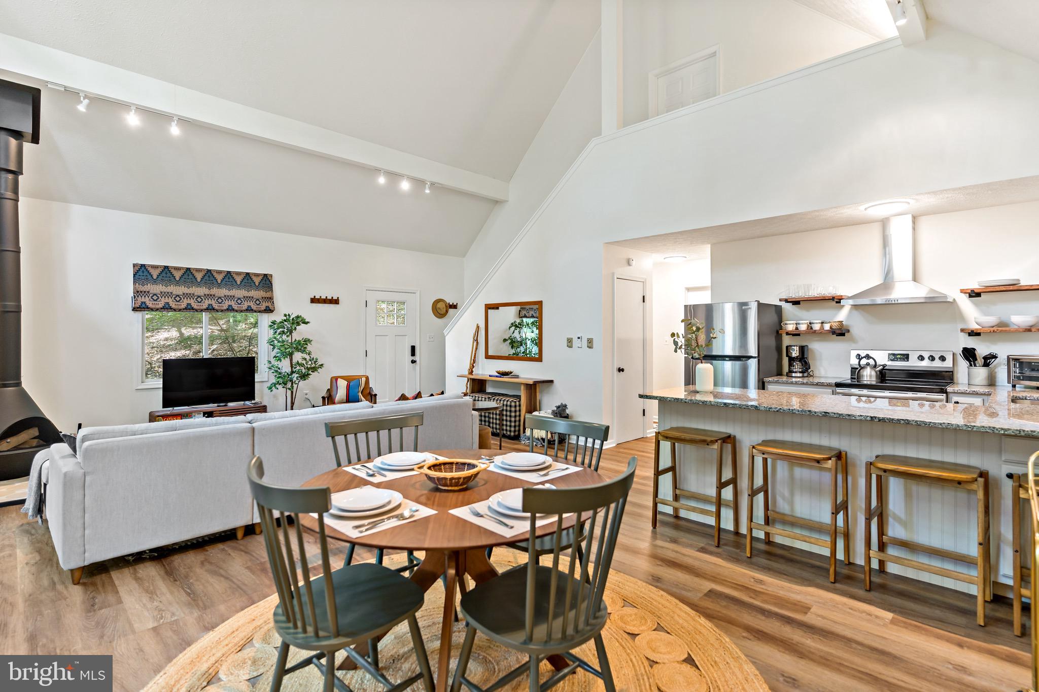 ROCK GAP WOODS - Residential