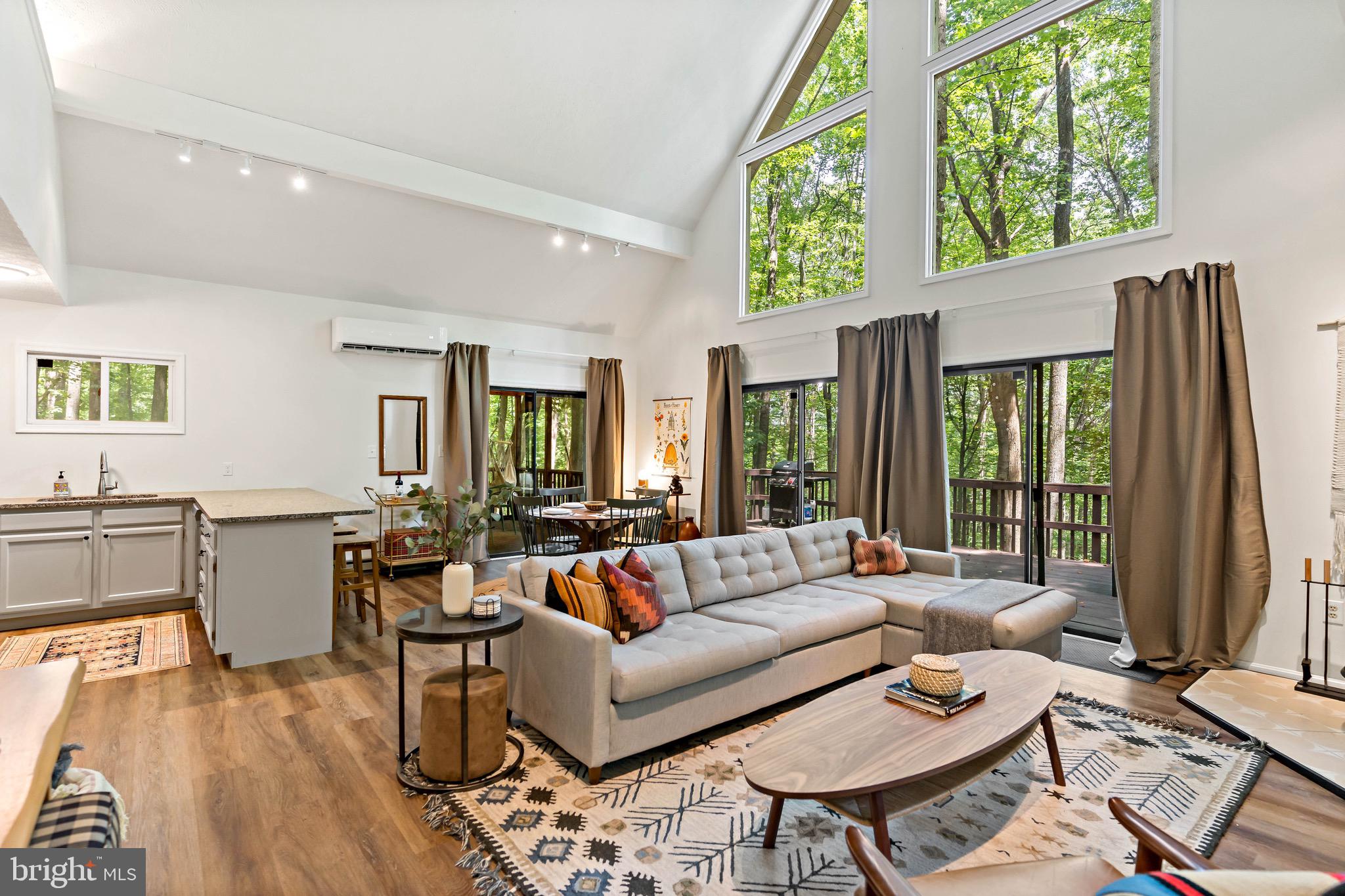 ROCK GAP WOODS - Residential