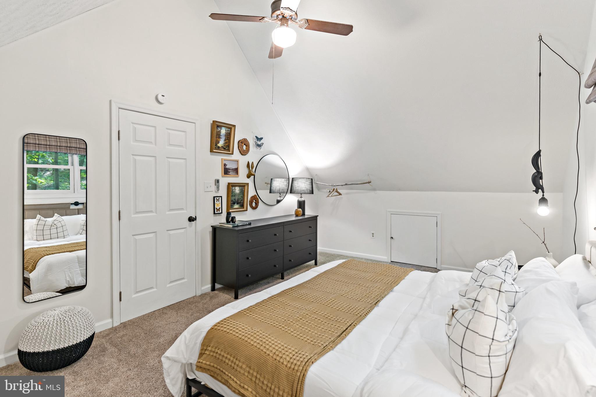 ROCK GAP WOODS - Residential