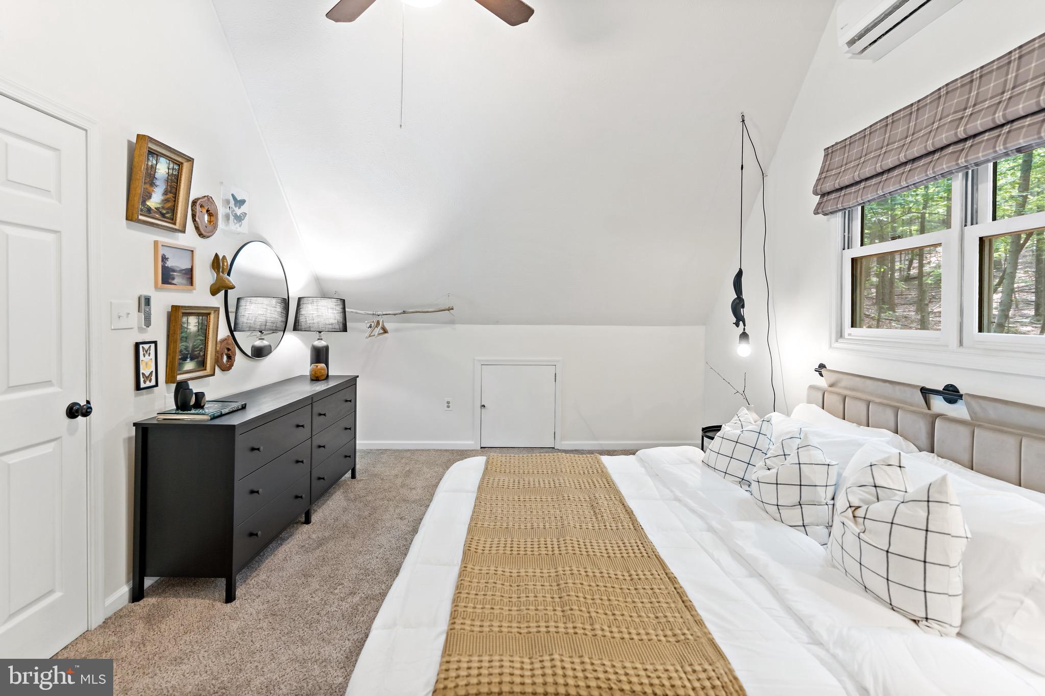 ROCK GAP WOODS - Residential