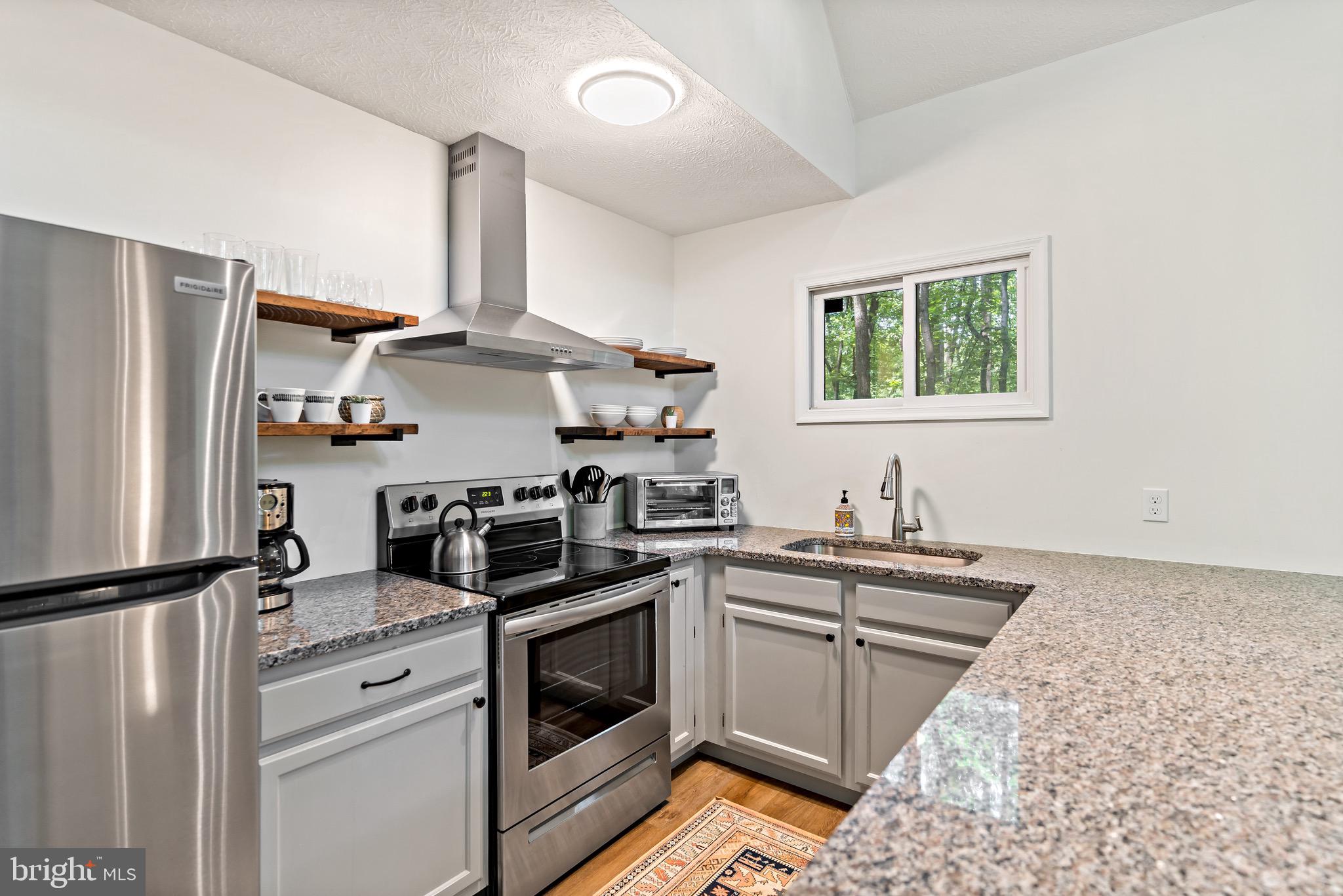 ROCK GAP WOODS - Residential