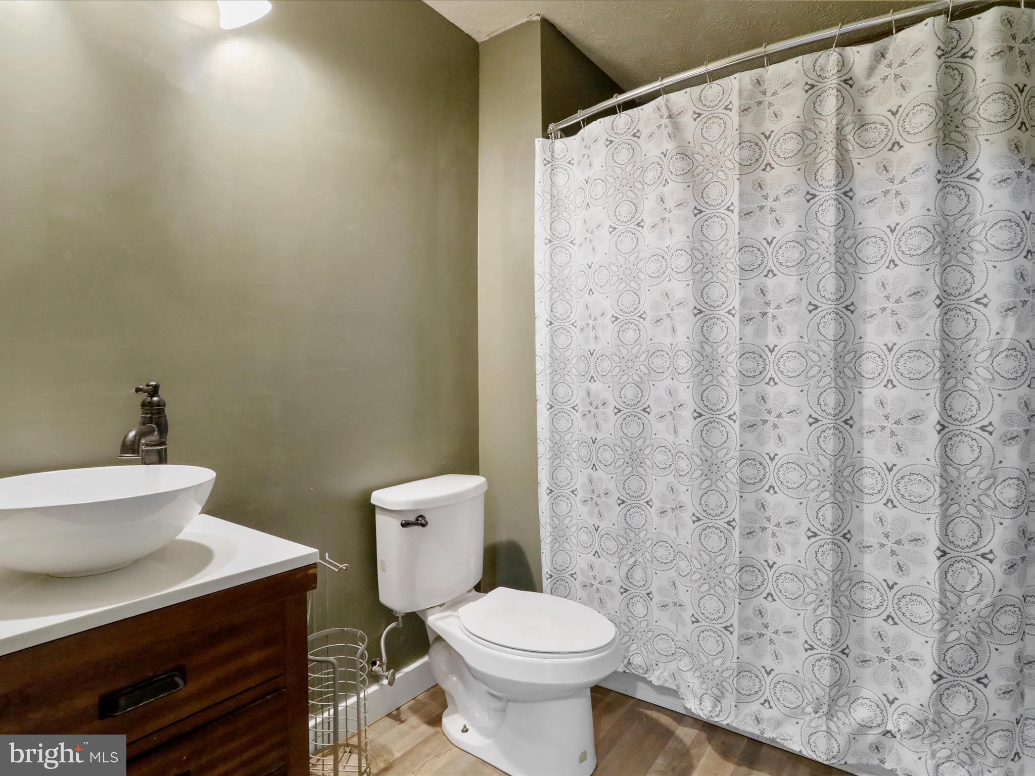 FORT HILL FARMS - Residential