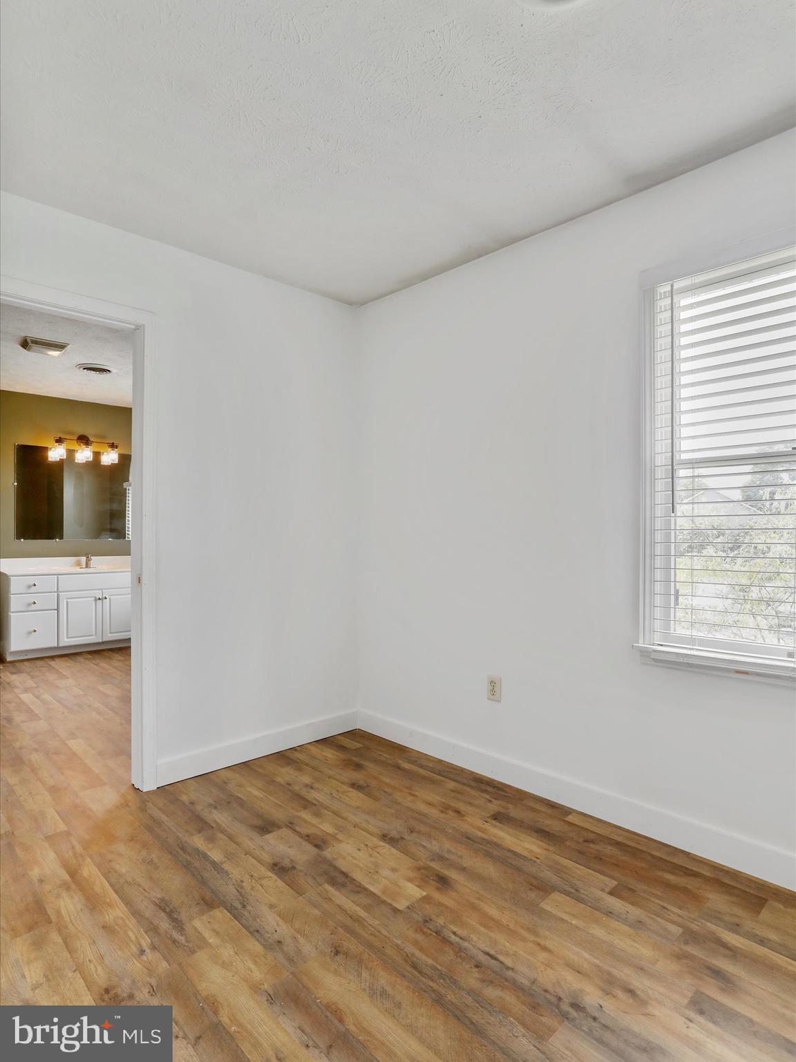 FORT HILL FARMS - Residential