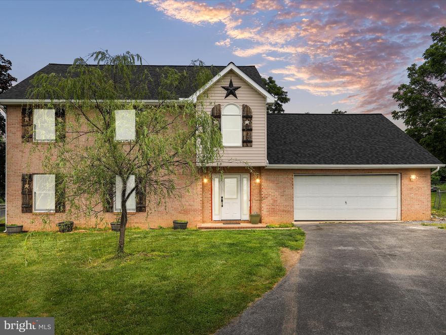 THIS PROPERTY IS PRICED BELOW MARKET VALUE FOR A QUICK SALE.
HUGE 2-Story Home with Wood Accents & Outdoor Living -  
Spacious 2-Story Home features wood ceilings and wood floors throughout the main level. Open-concept kitchen and dining area includes ample cabinet space, center island with sink, stainless steel appliances, tin tile backsplash, and recessed lighting. Dining area opens to a large 13x40 cement patio—ideal for outdoor entertaining. Backyard includes an above-ground pool, open space for games, gardening, or grilling. Just off the kitchen, a sunny 13x8.5 bonus room can serve as a family room, office, or sunroom. Main level also features a half bathroom and a roomy front living room. Upstairs offers a large primary suite with sitting area, walk-in closet, and private bath. Two additional bedrooms also include walk-in closets. Convenient upper-level laundry room and more storage access from above the garage.  Additional features: dual-zone heat pumps, newer hot water heater, 2-month-old 50-year architectural roof, extra room and rough in for a full bathroom off the 2-car garage, and Xfinity internet available. Located in a desirable neighborhood with easy commuter access. Seller is offering a Home Warranty for added peace of mind.