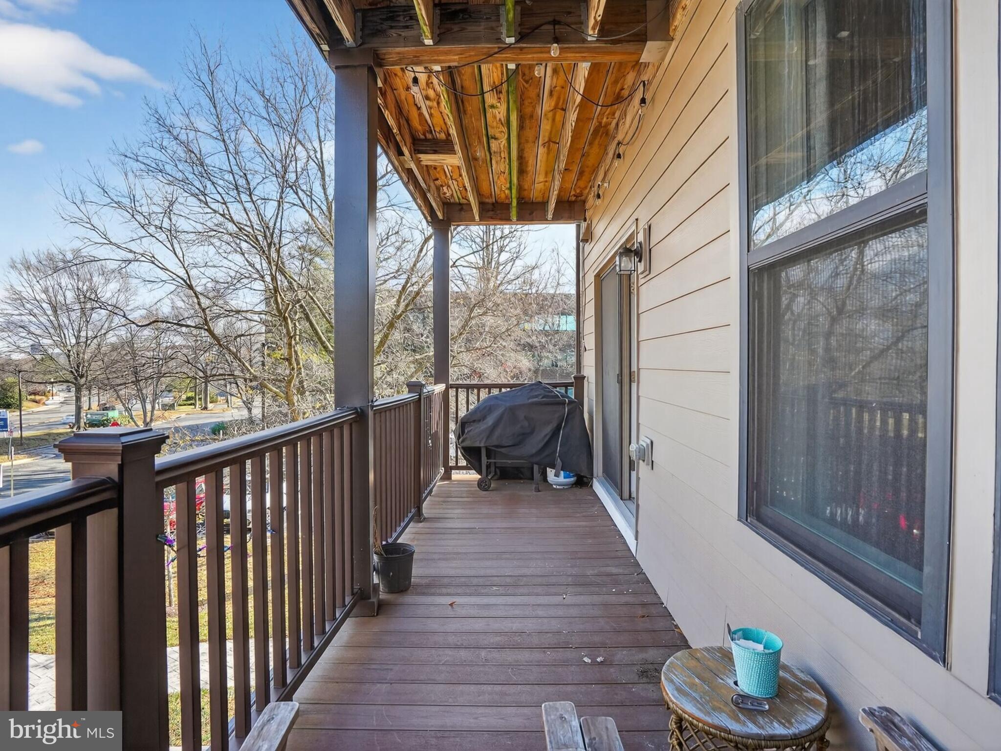 METRO SQUARE - Residential