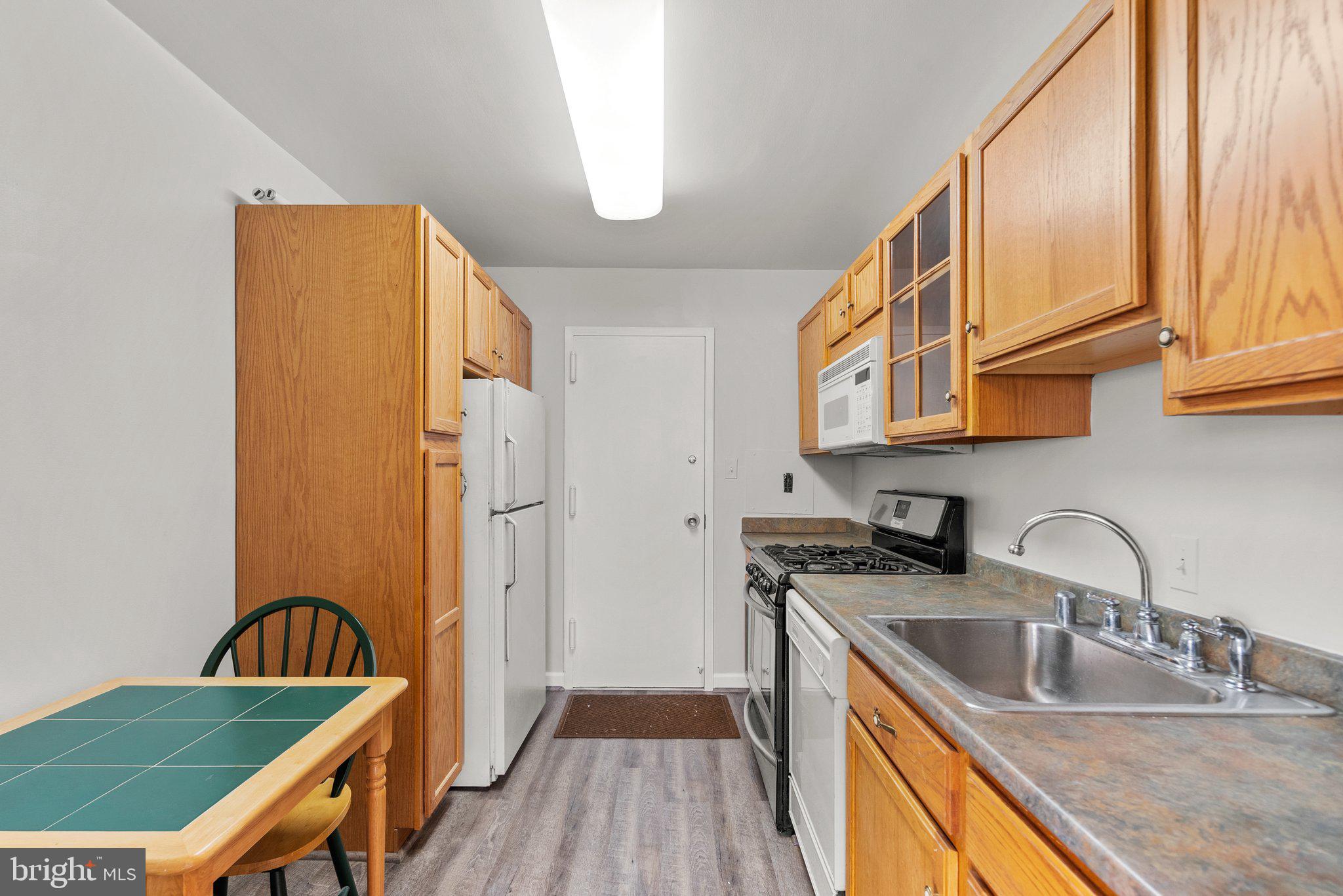 UNIVERSITY TOWERS CODM - Residential