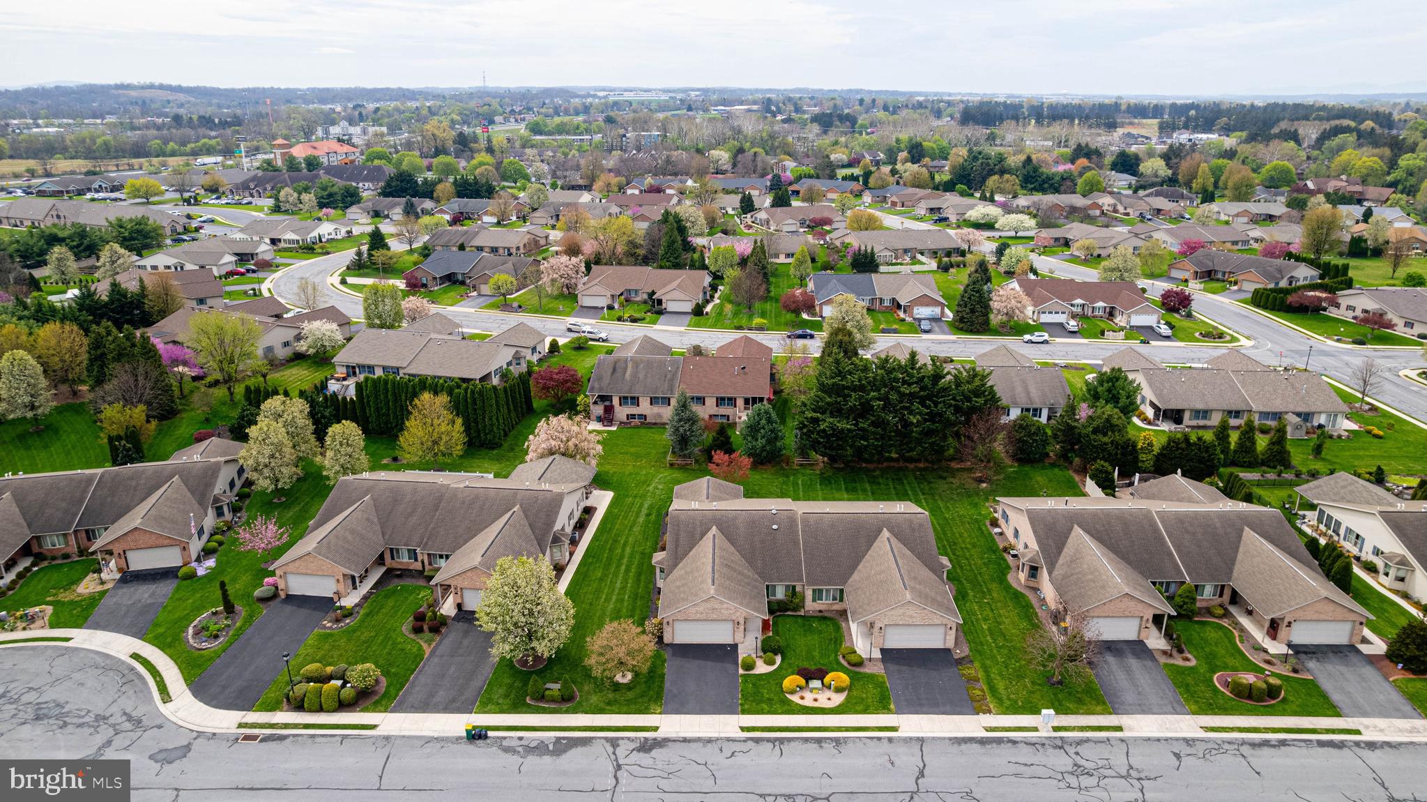 MAPLE RUN - Residential