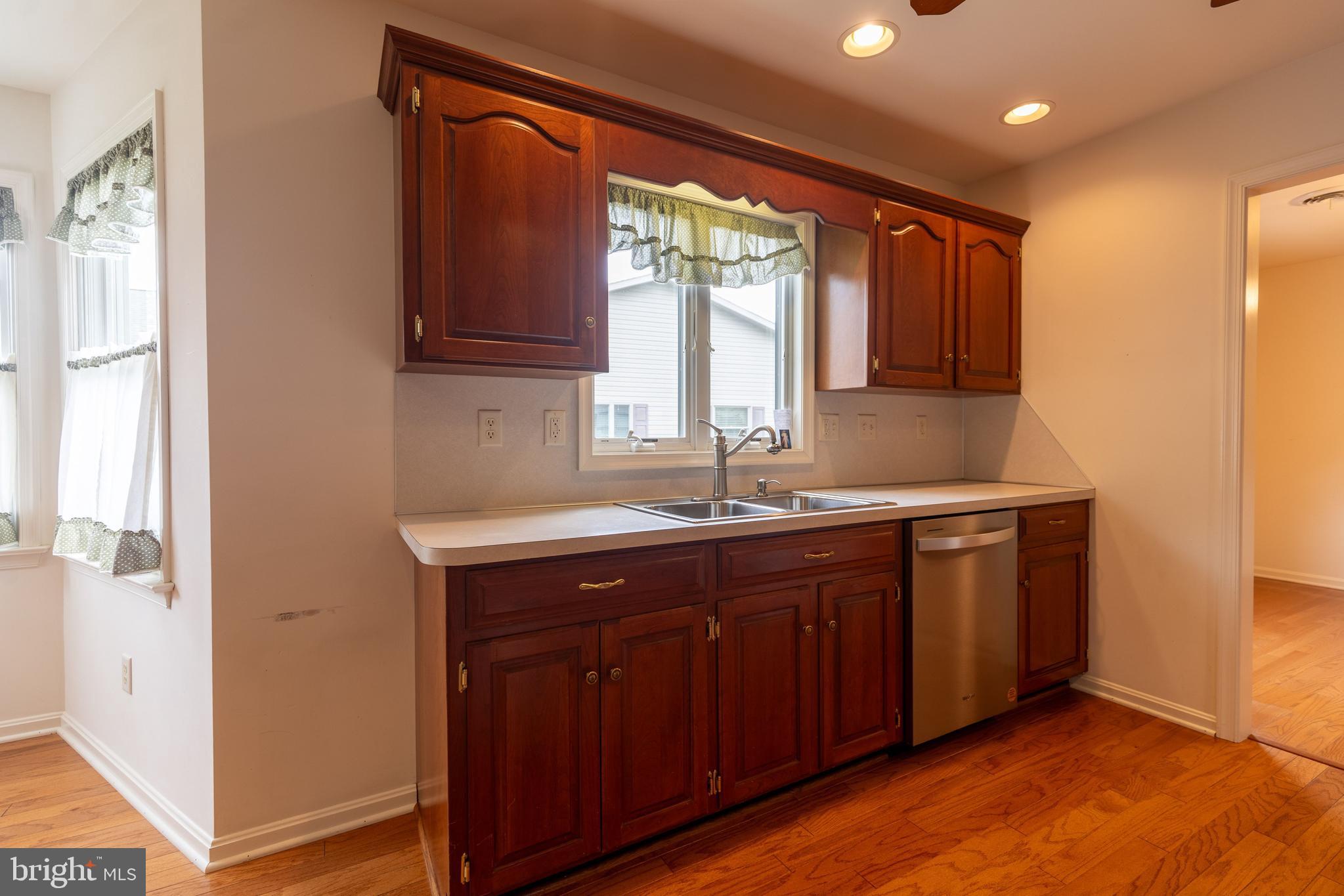 MAPLE RUN - Residential