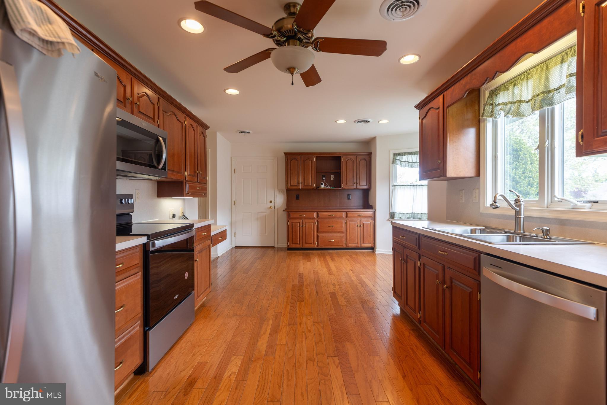 MAPLE RUN - Residential