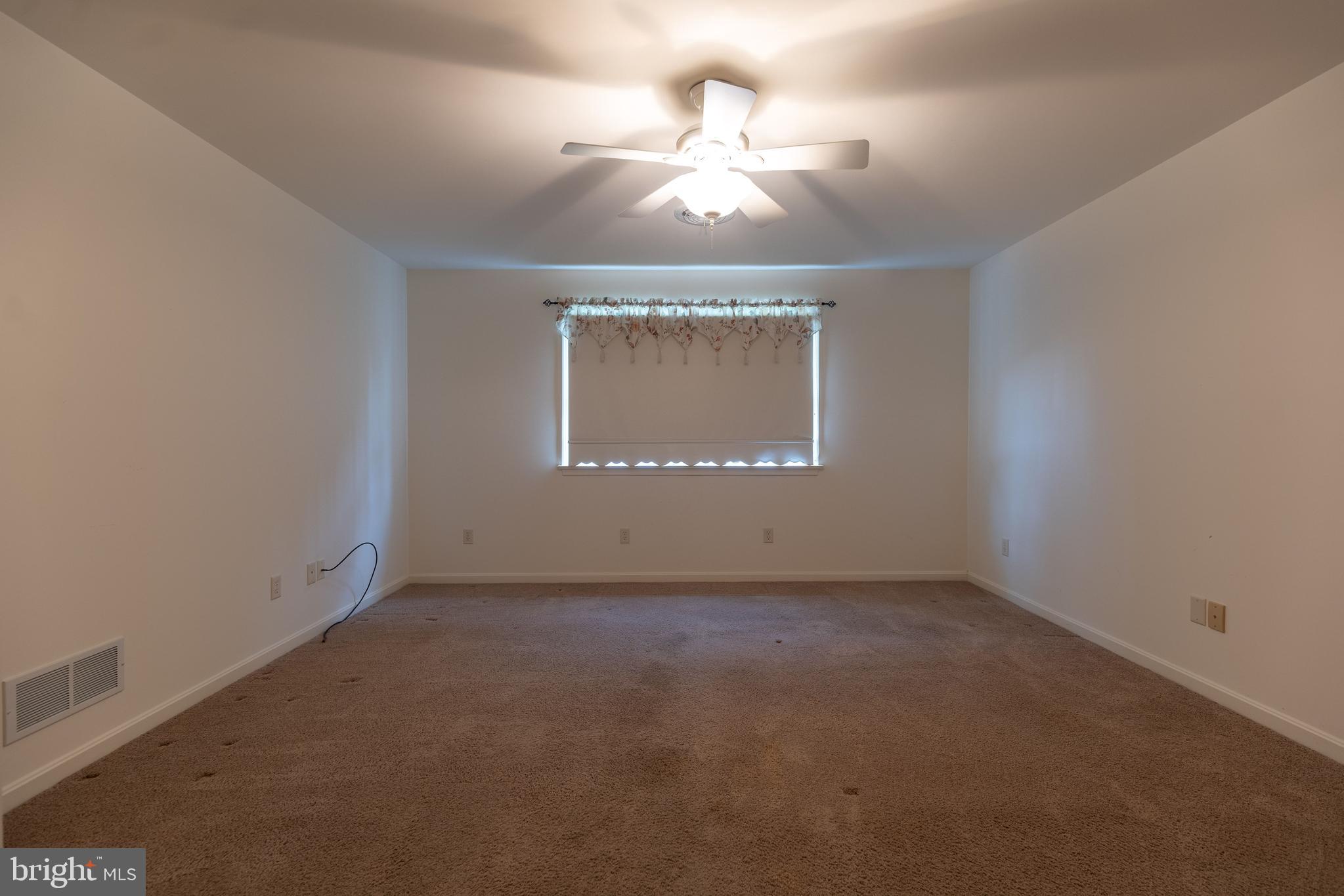 MAPLE RUN - Residential