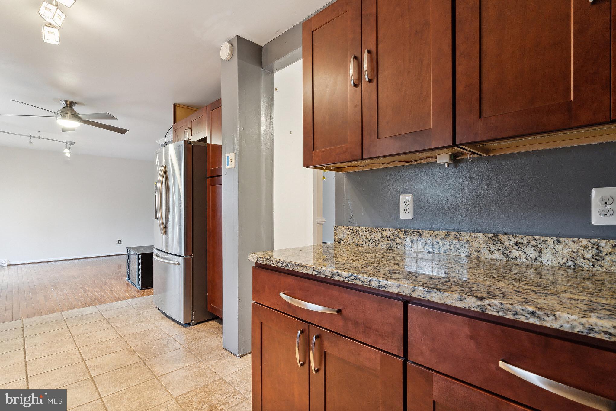 RED HILL - Residential