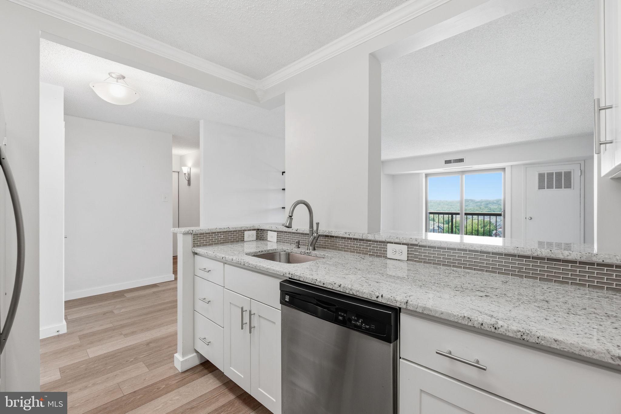 200 N PICKETT STREET 1414