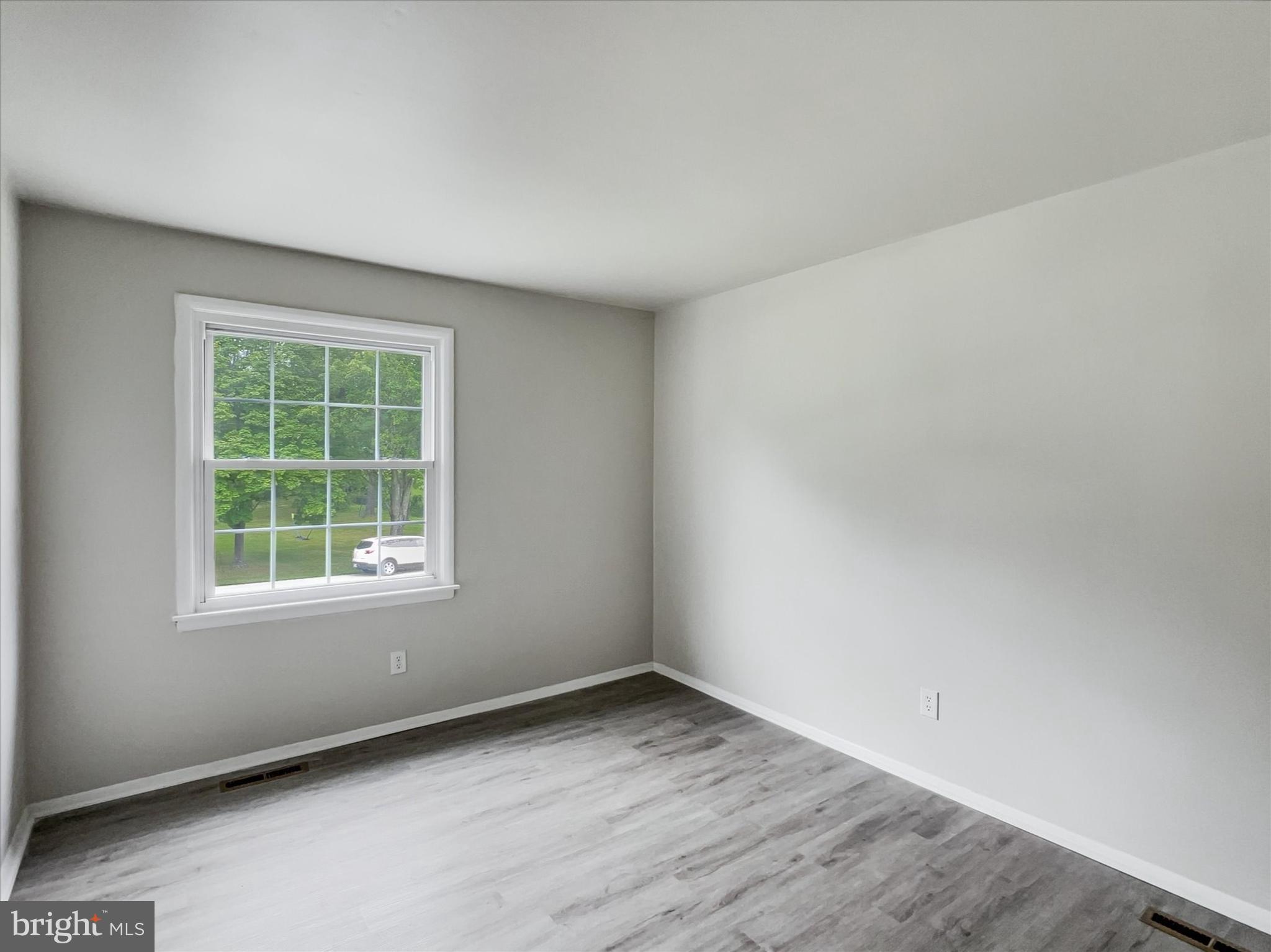 WILTON ACRES - Residential