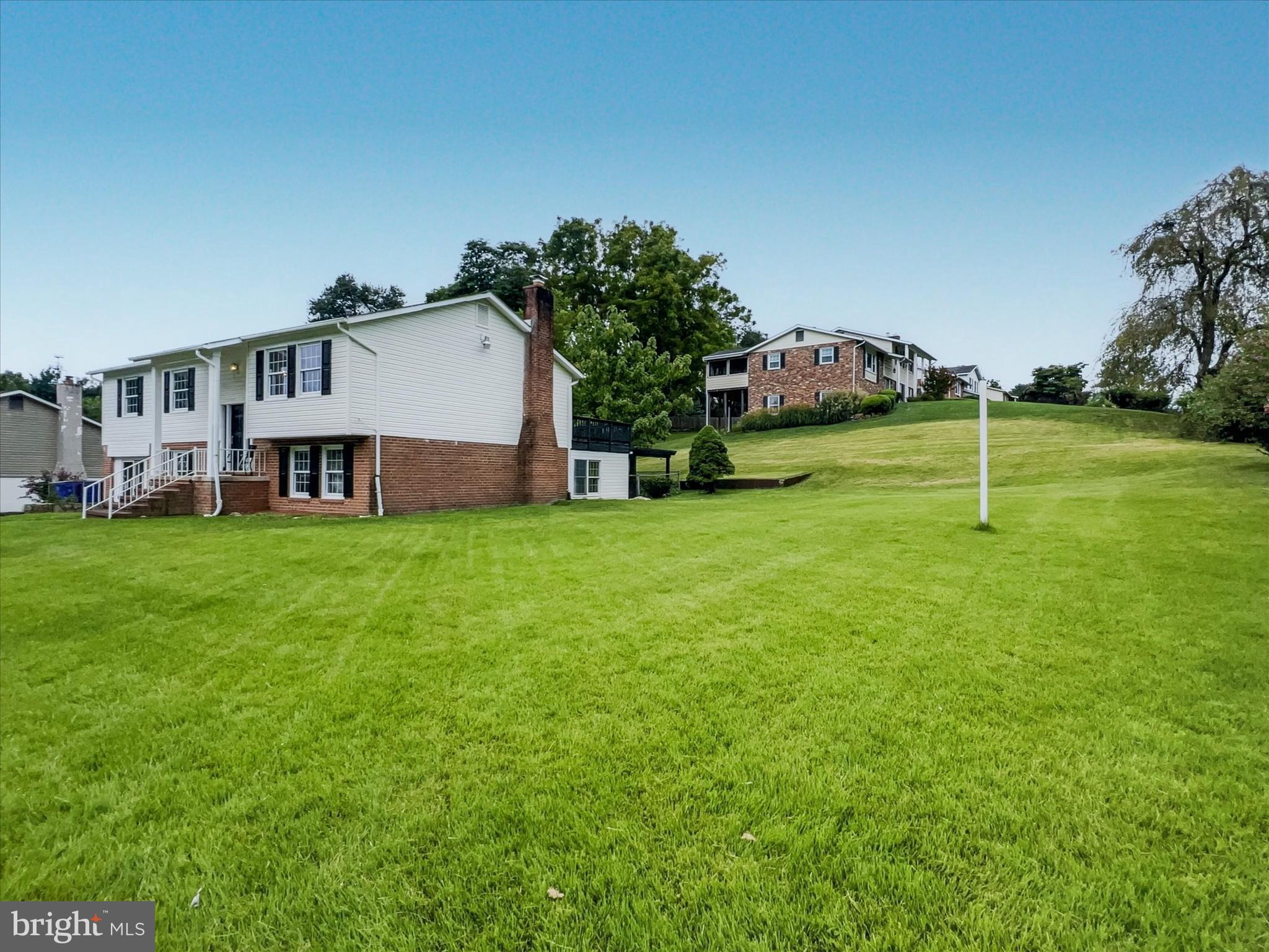 WILTON ACRES - Residential