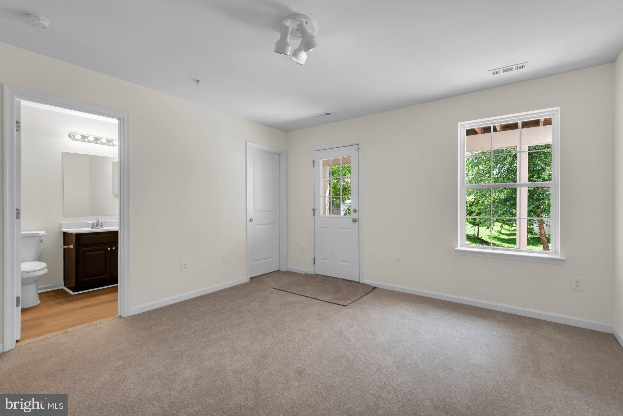 TANYARD SPRINGS - Residential