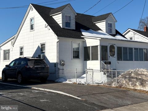 338 MAPLE AVENUE ESSEX MD 21221