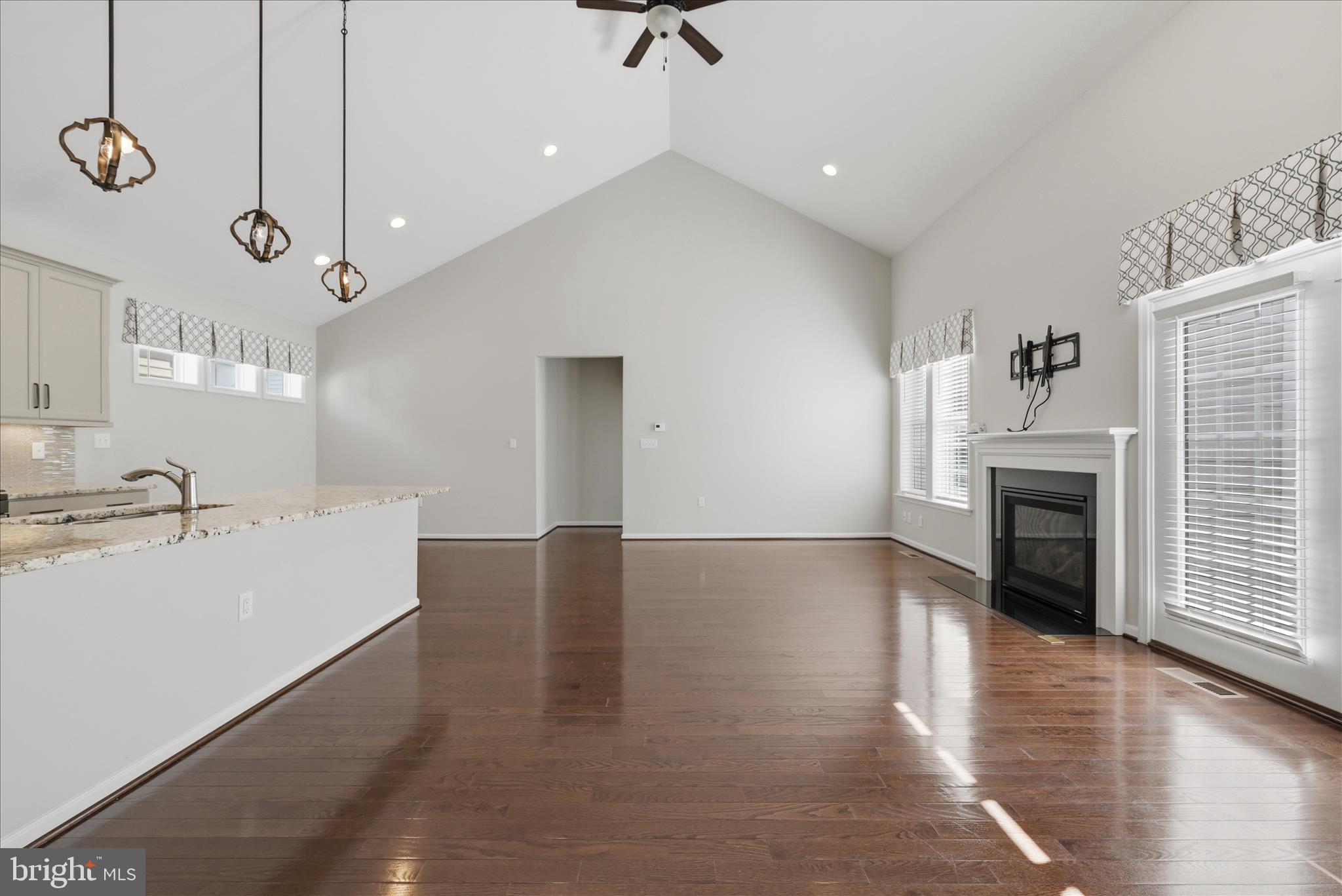 CEDAR MEADOWS - Residential