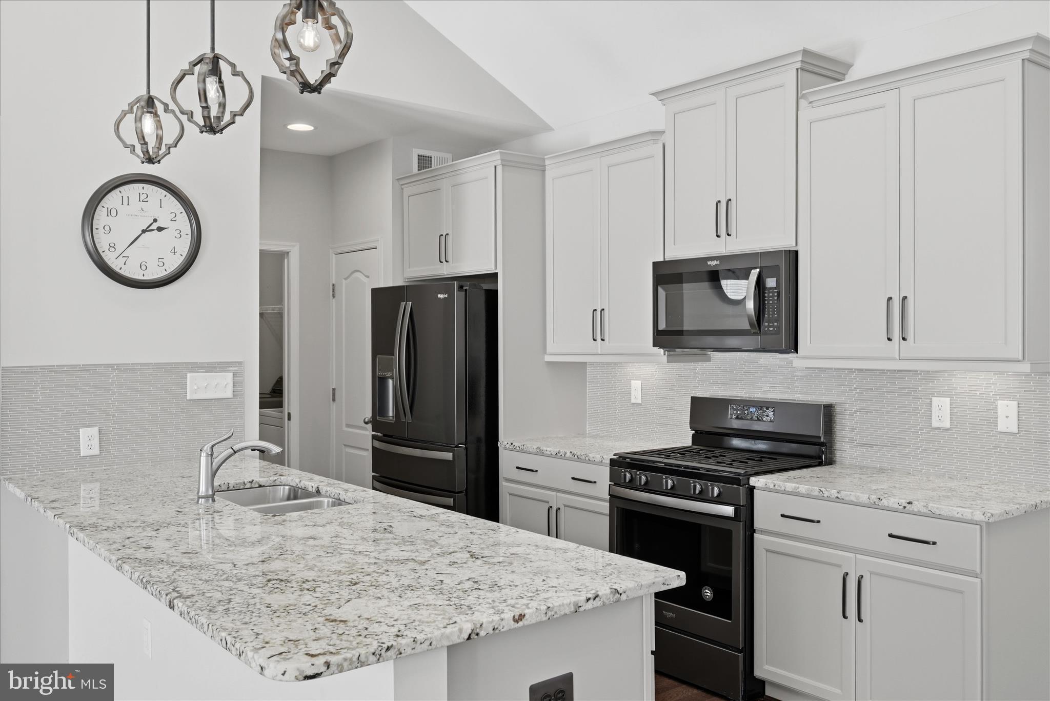 CEDAR MEADOWS - Residential