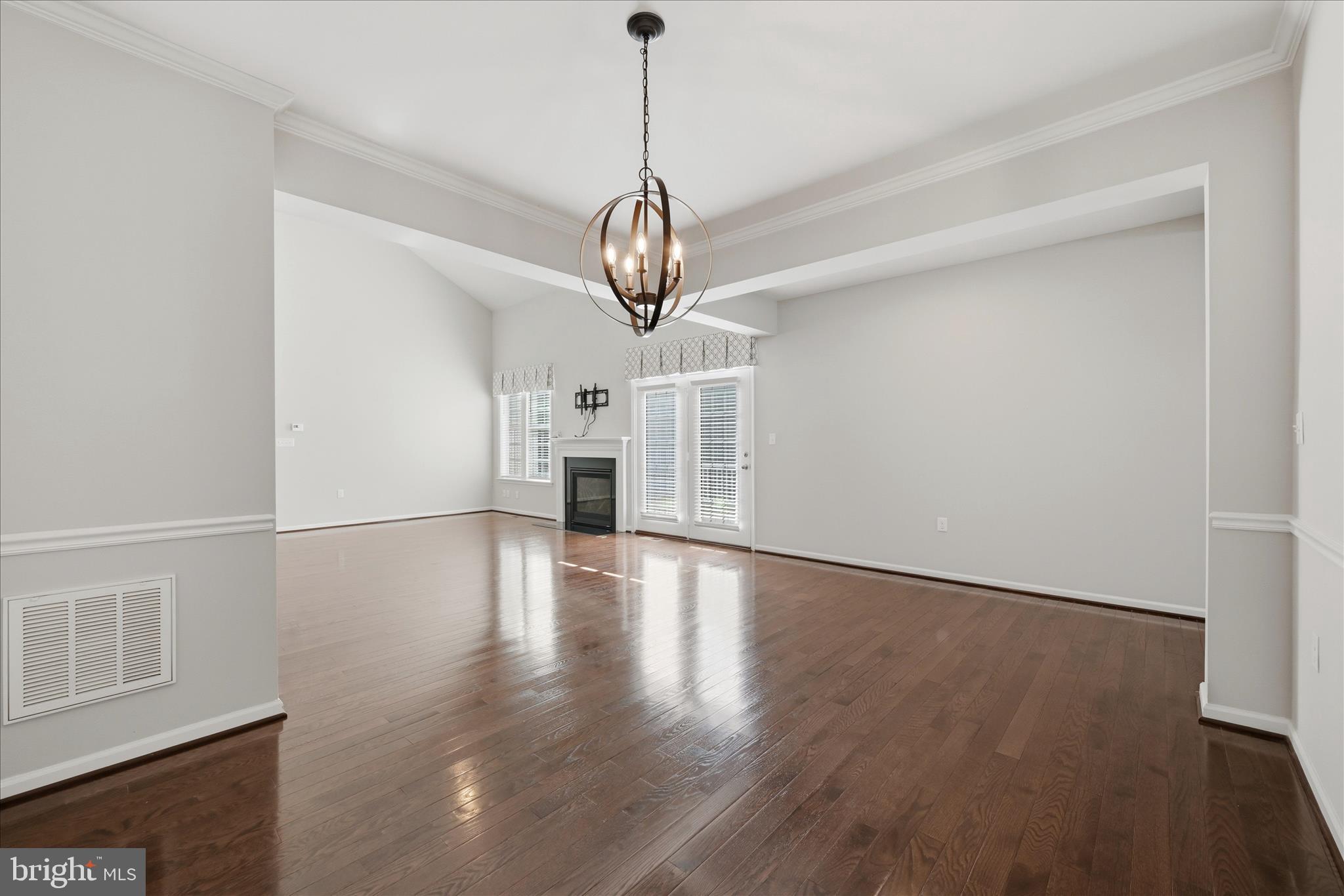 CEDAR MEADOWS - Residential