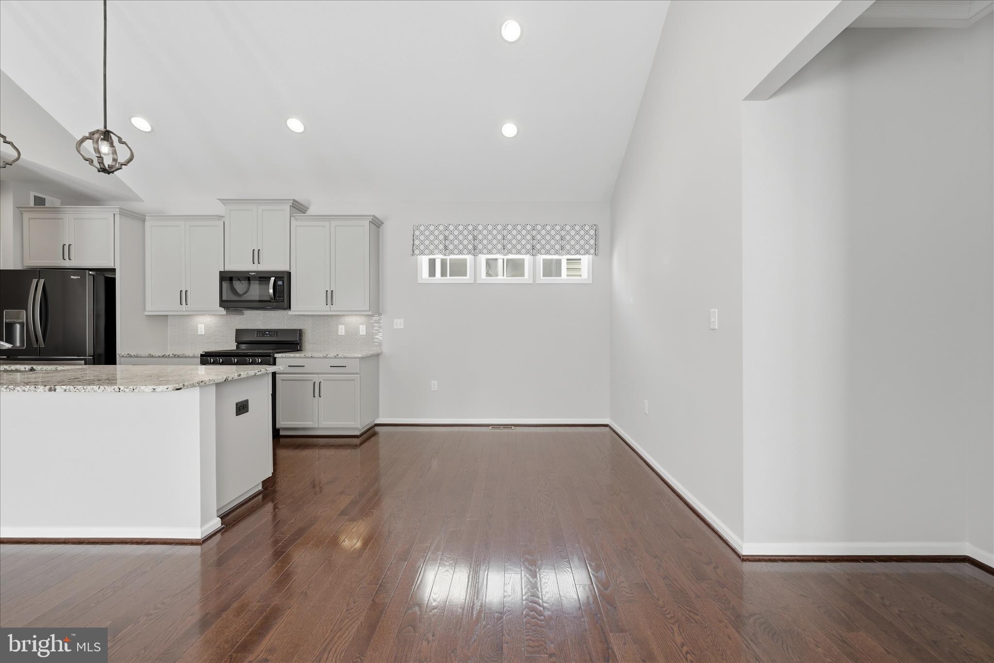 CEDAR MEADOWS - Residential