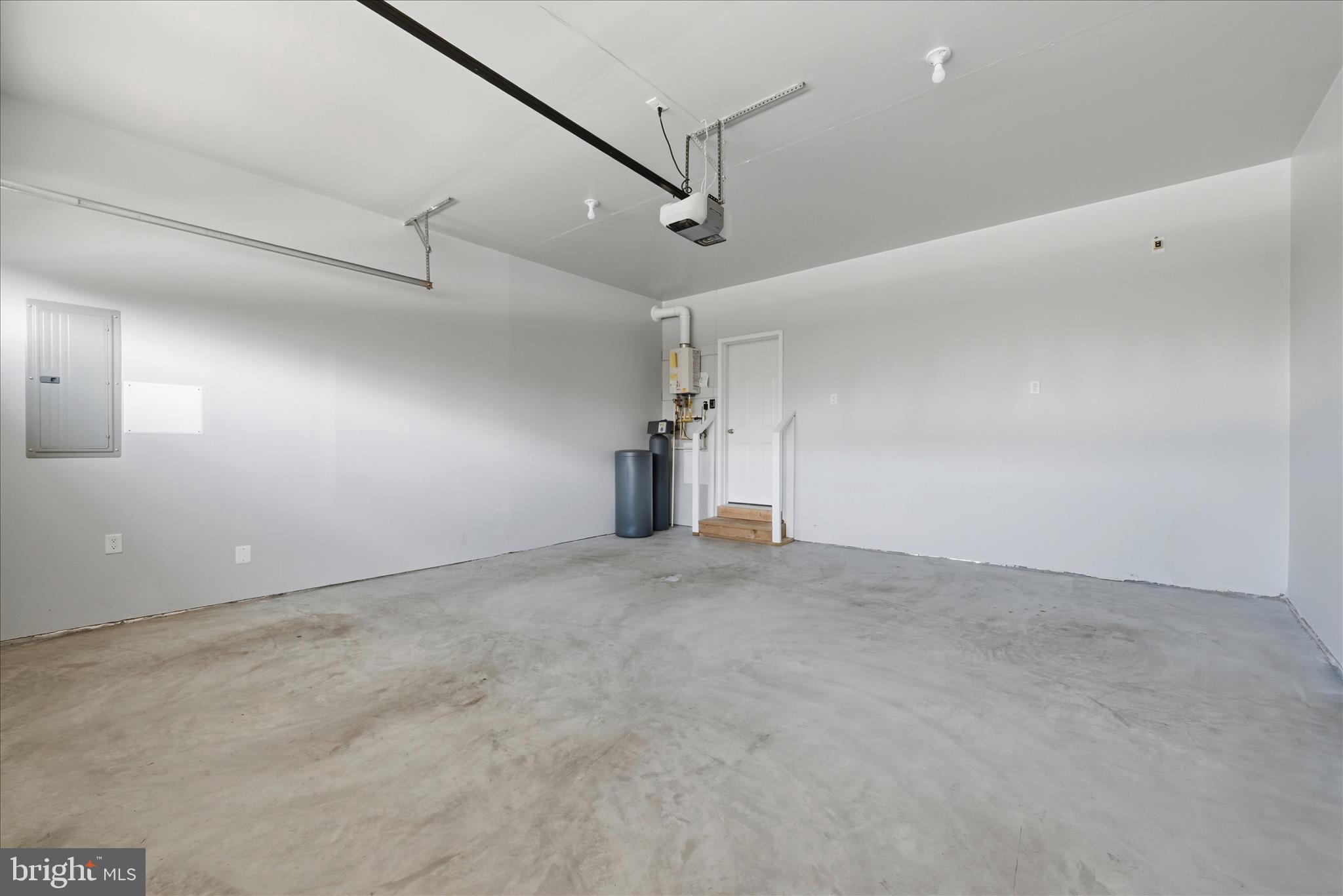 CEDAR MEADOWS - Residential