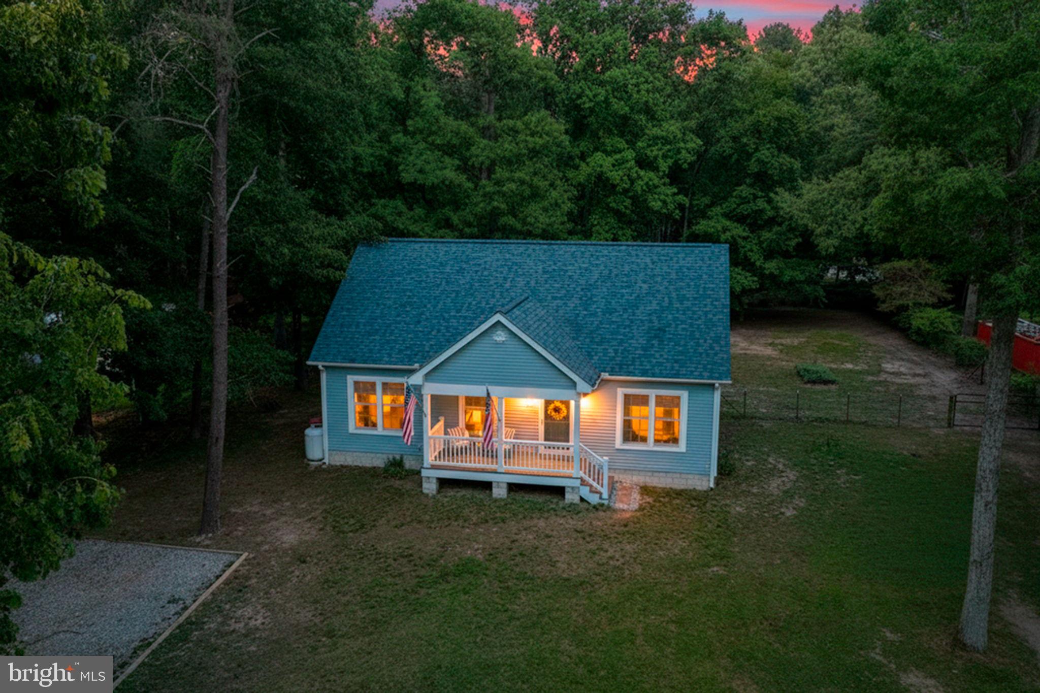 DUCKS NECK - Residential