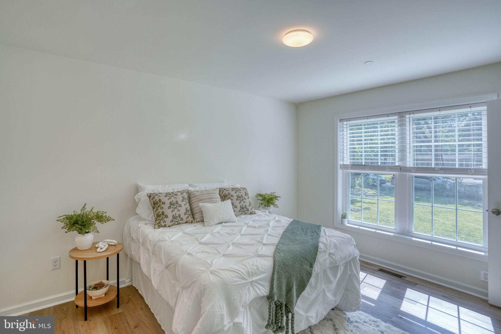 DUCKS NECK - Residential
