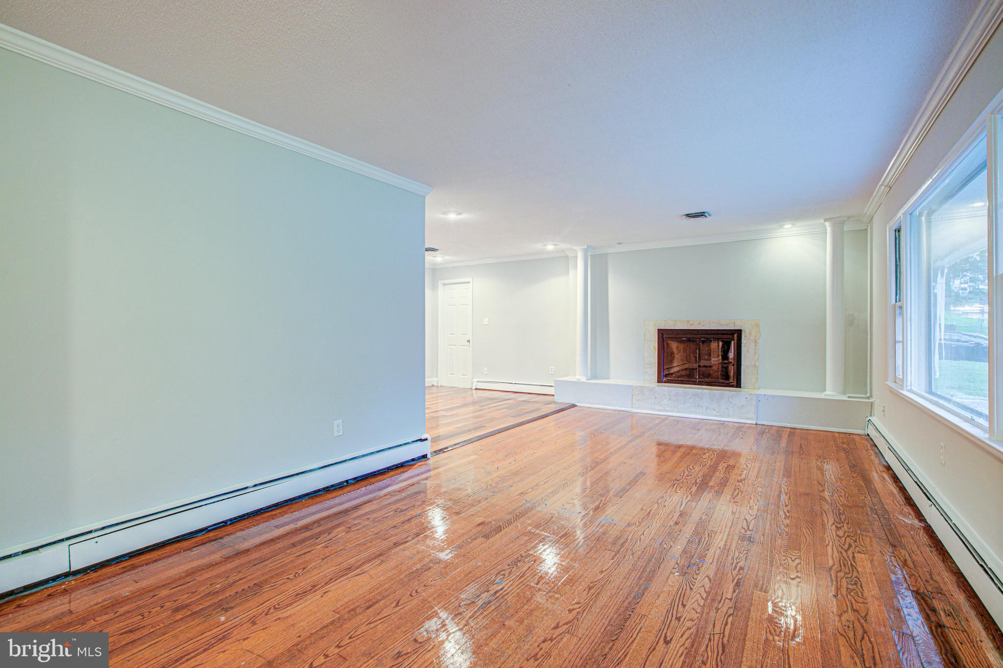 COOL SPRING - Residential