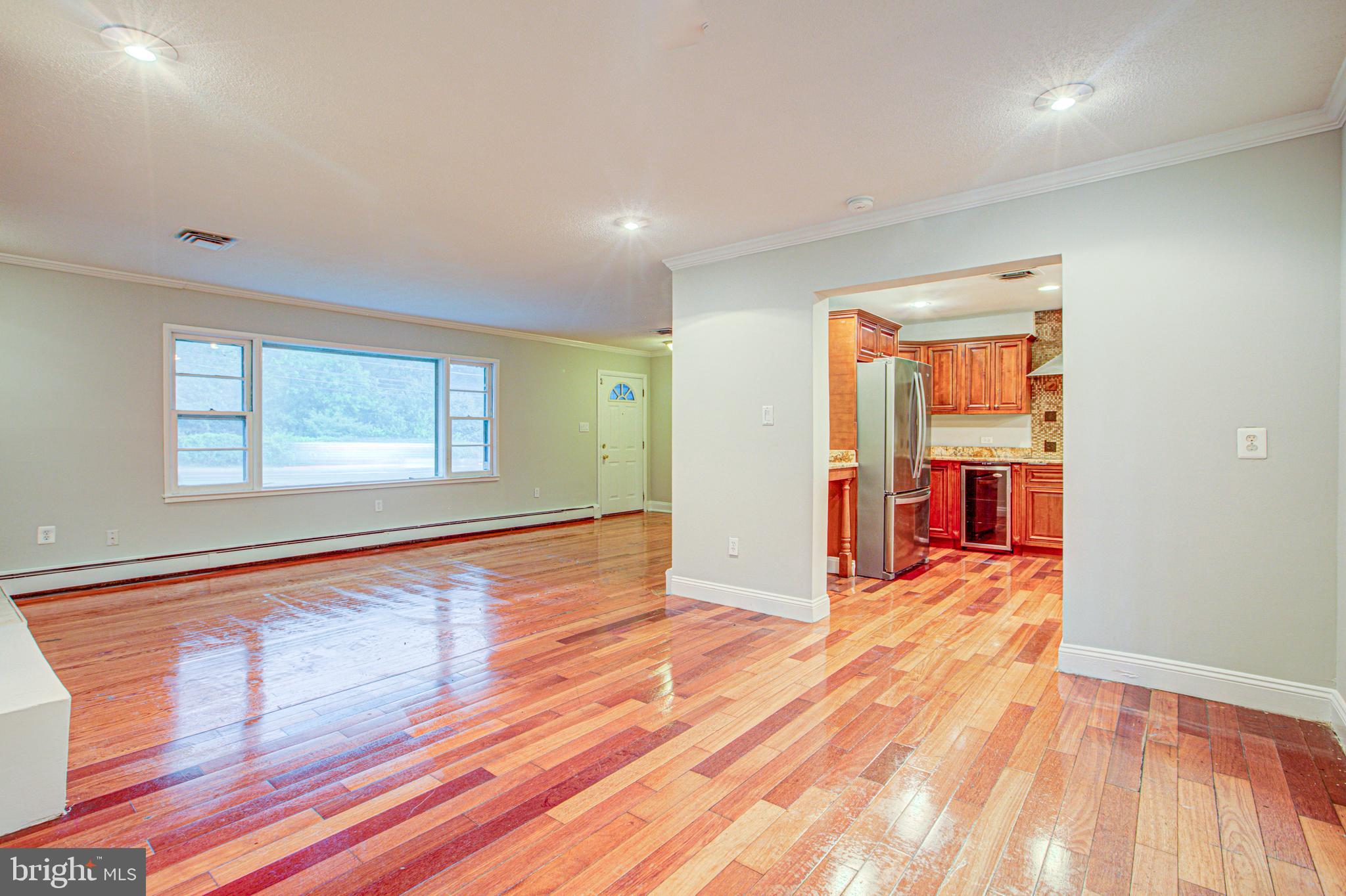 COOL SPRING - Residential