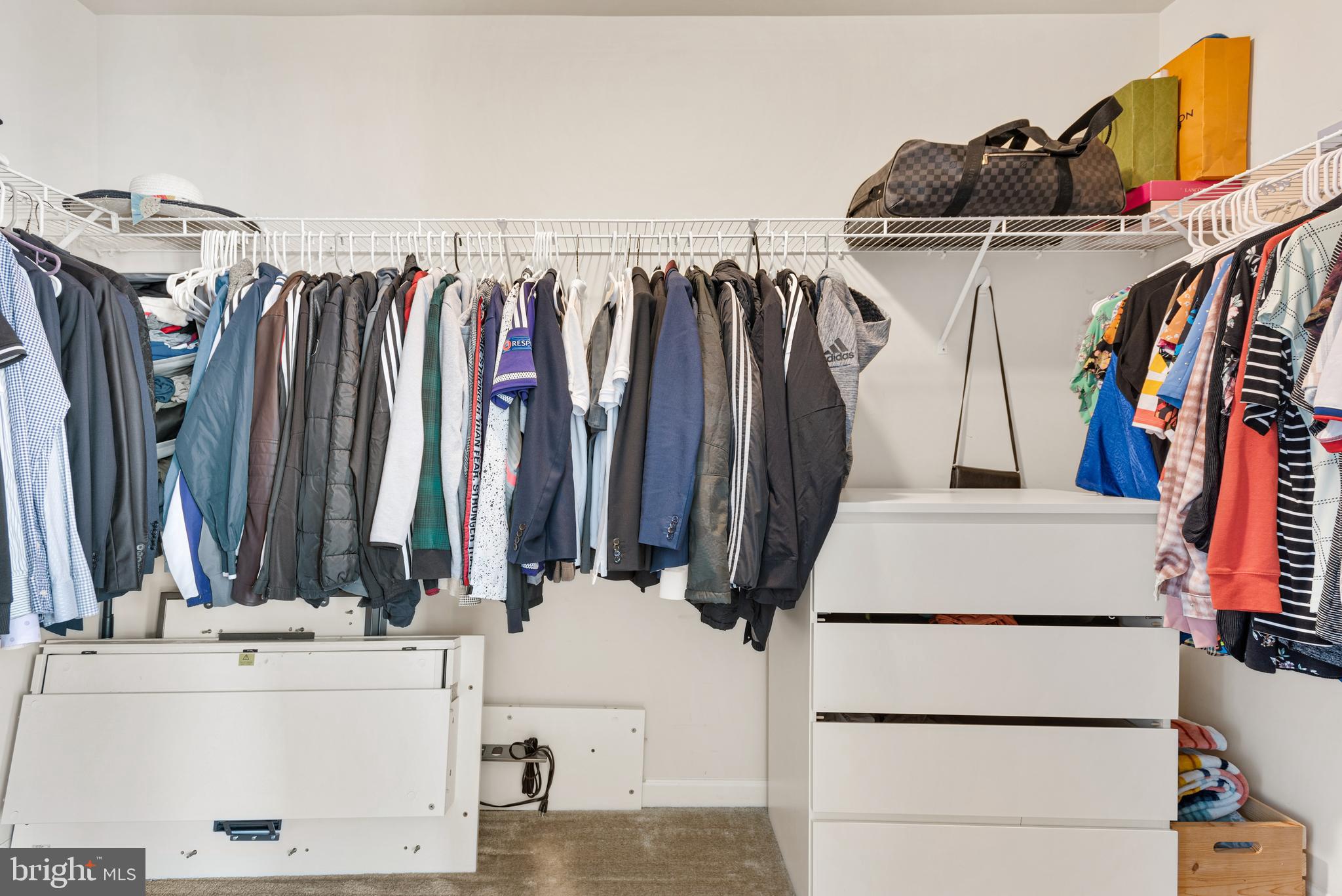 THE TOWNES AT TASKER - Residential