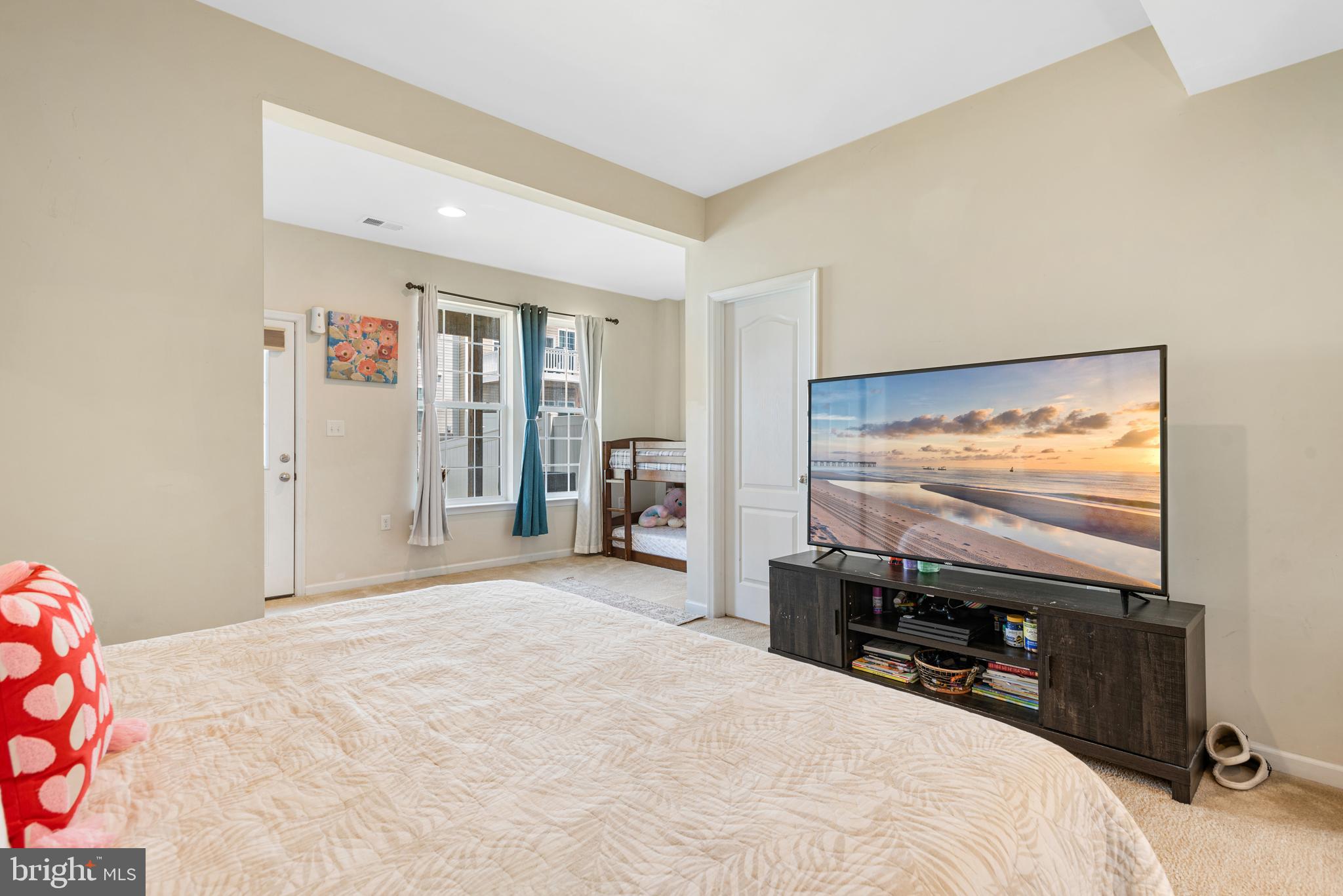 THE TOWNES AT TASKER - Residential