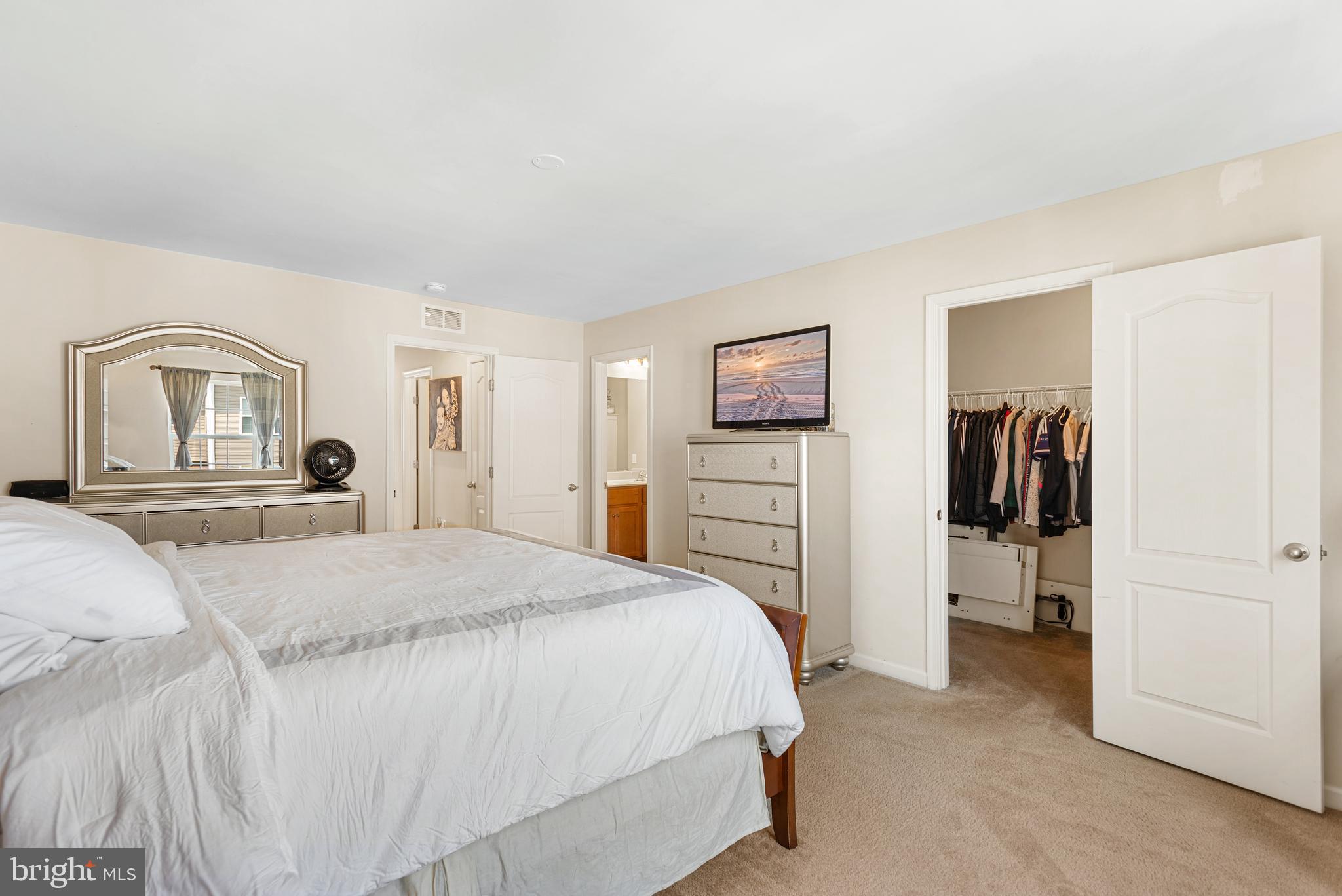 THE TOWNES AT TASKER - Residential