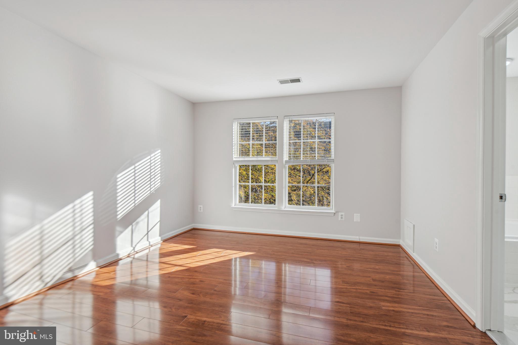 METRO PLACE AT DUNN LORING - Residential Lease