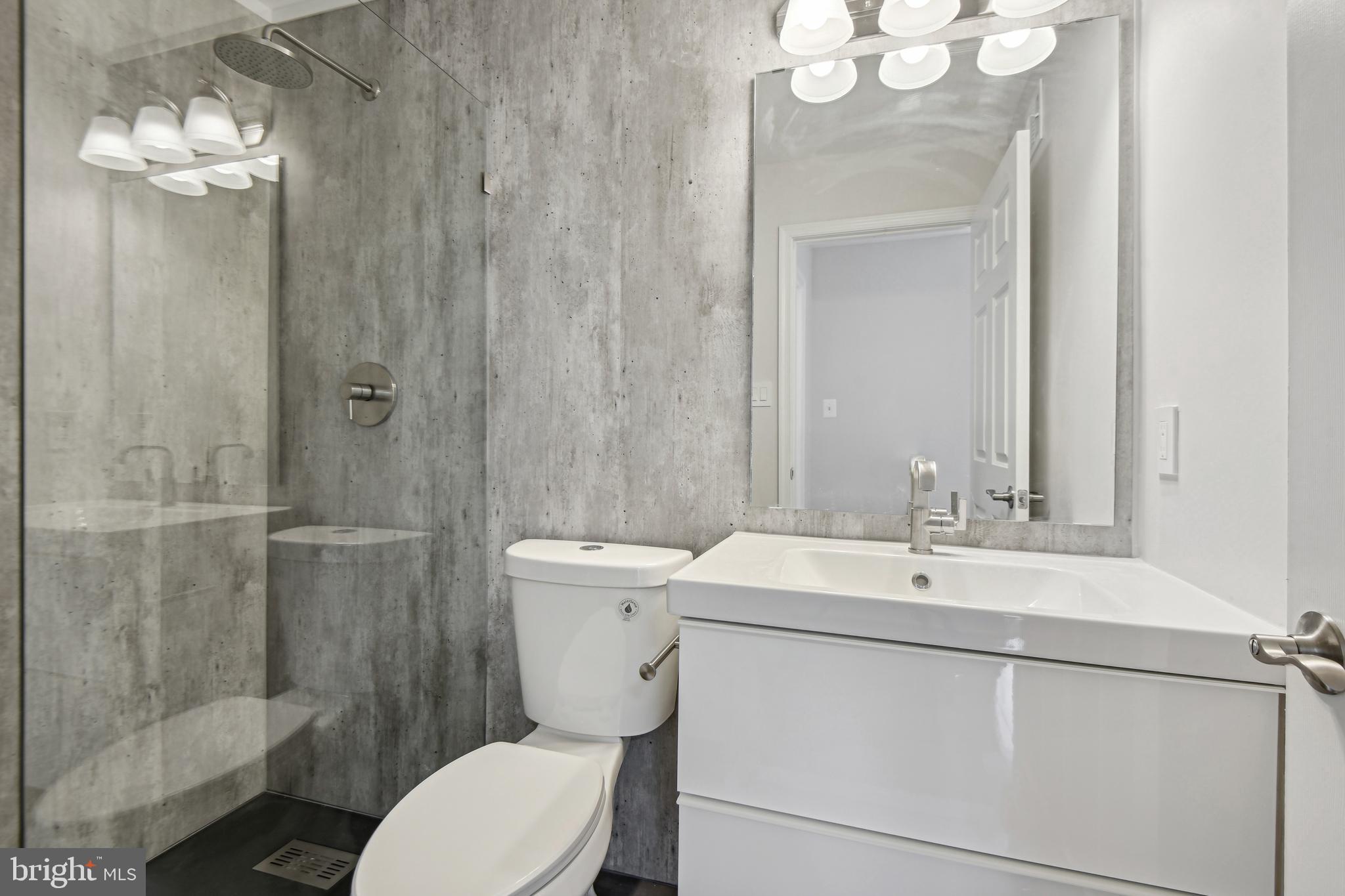 METRO PLACE AT DUNN LORING - Residential Lease