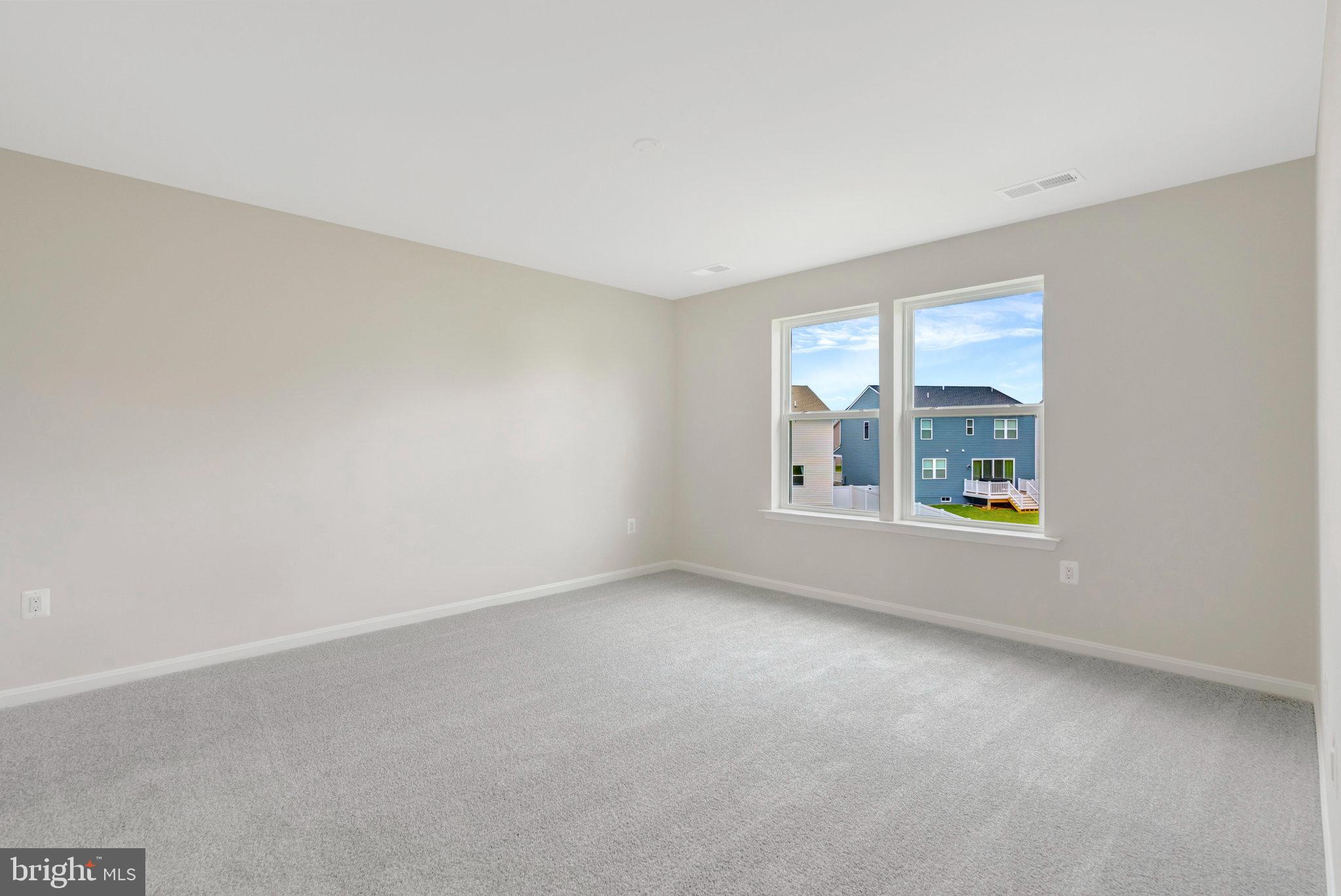 SEASONS AT MIDDLETOWN PLACE - Residential