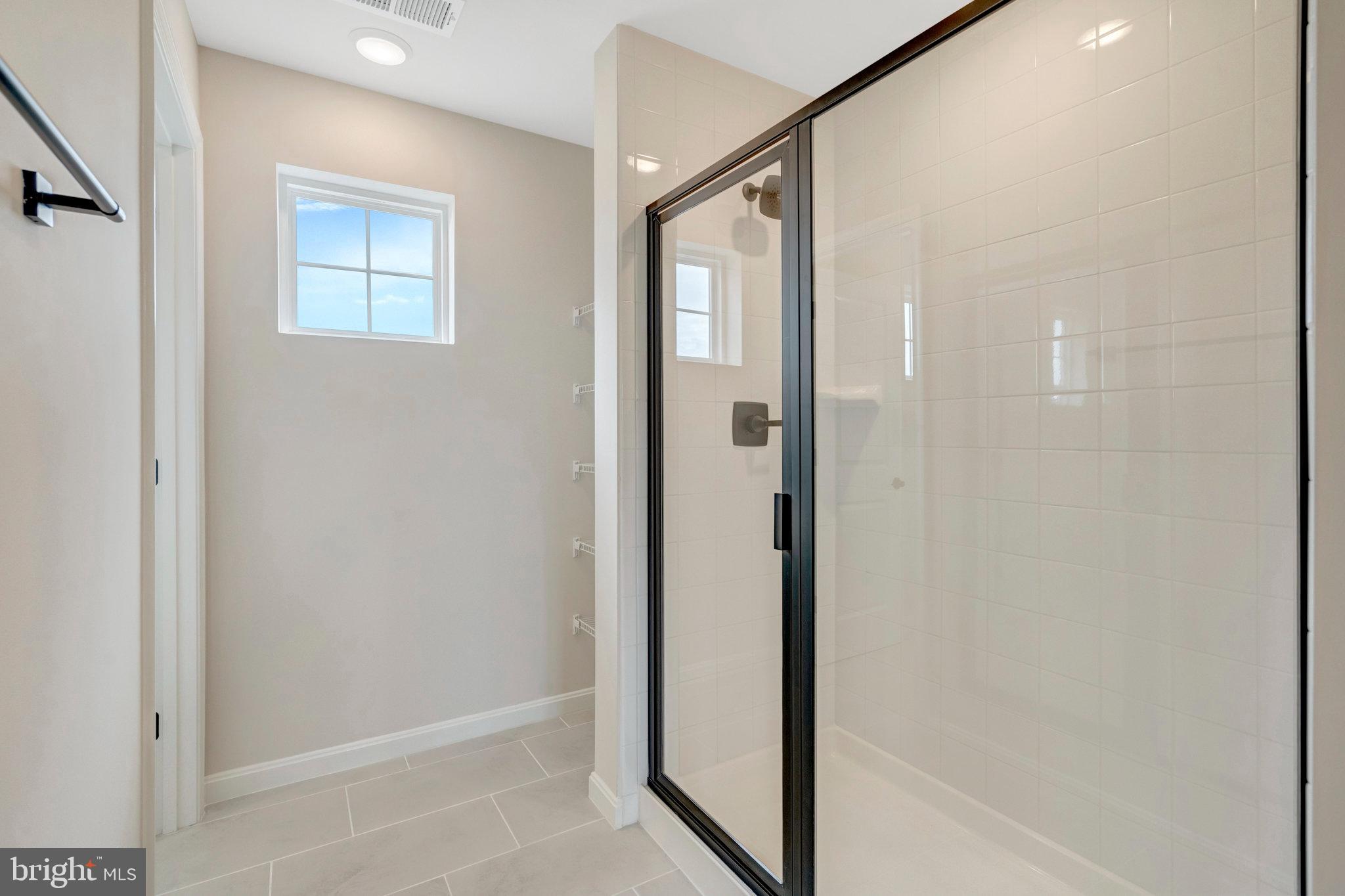 SEASONS AT MIDDLETOWN PLACE - Residential