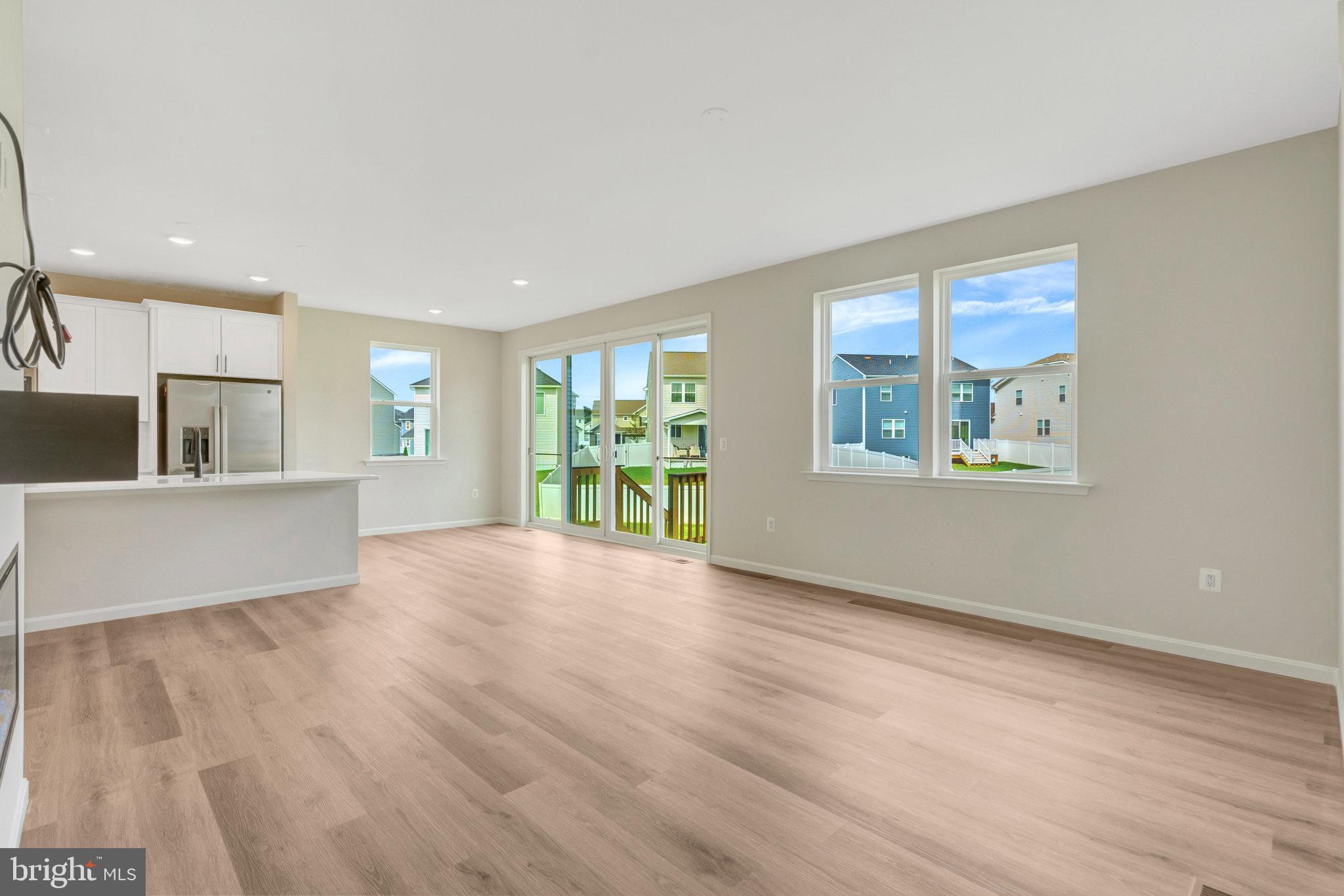 SEASONS AT MIDDLETOWN PLACE - Residential