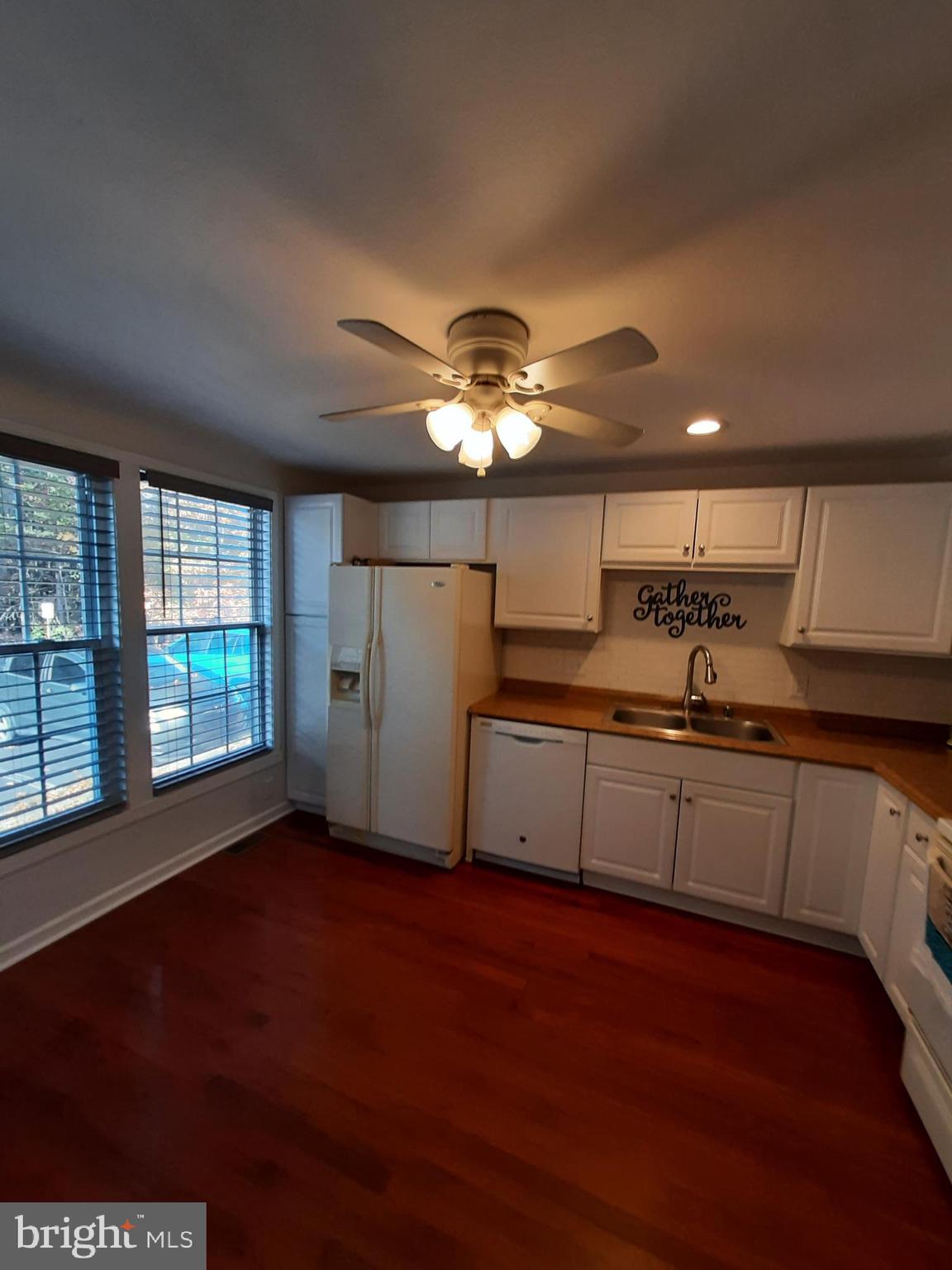 CANTERBURY VILLAGE - Residential Lease