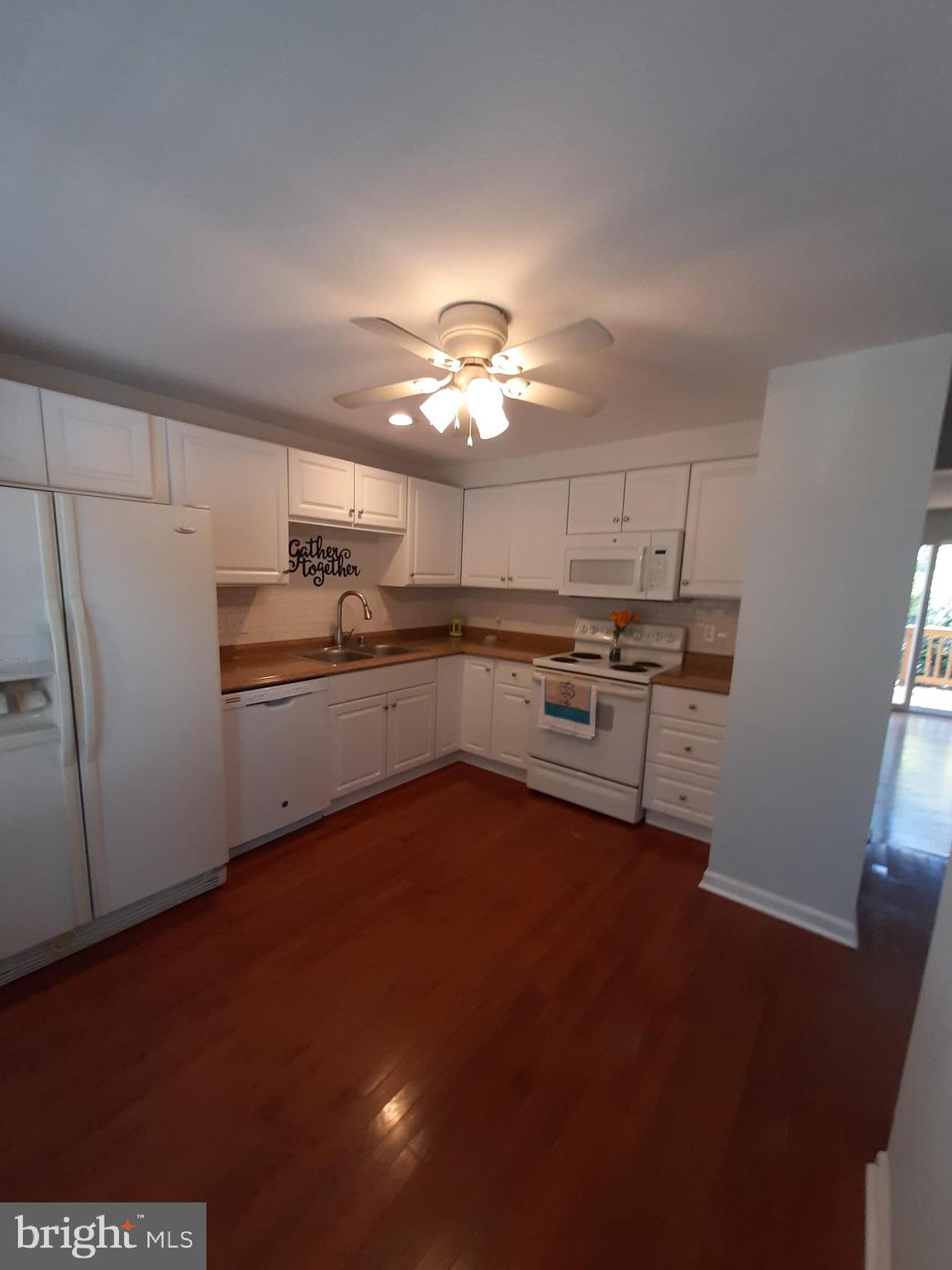 CANTERBURY VILLAGE - Residential Lease