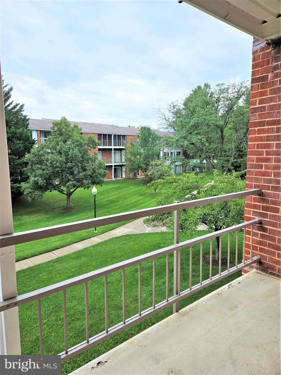 LEISURE WORLD - Residential